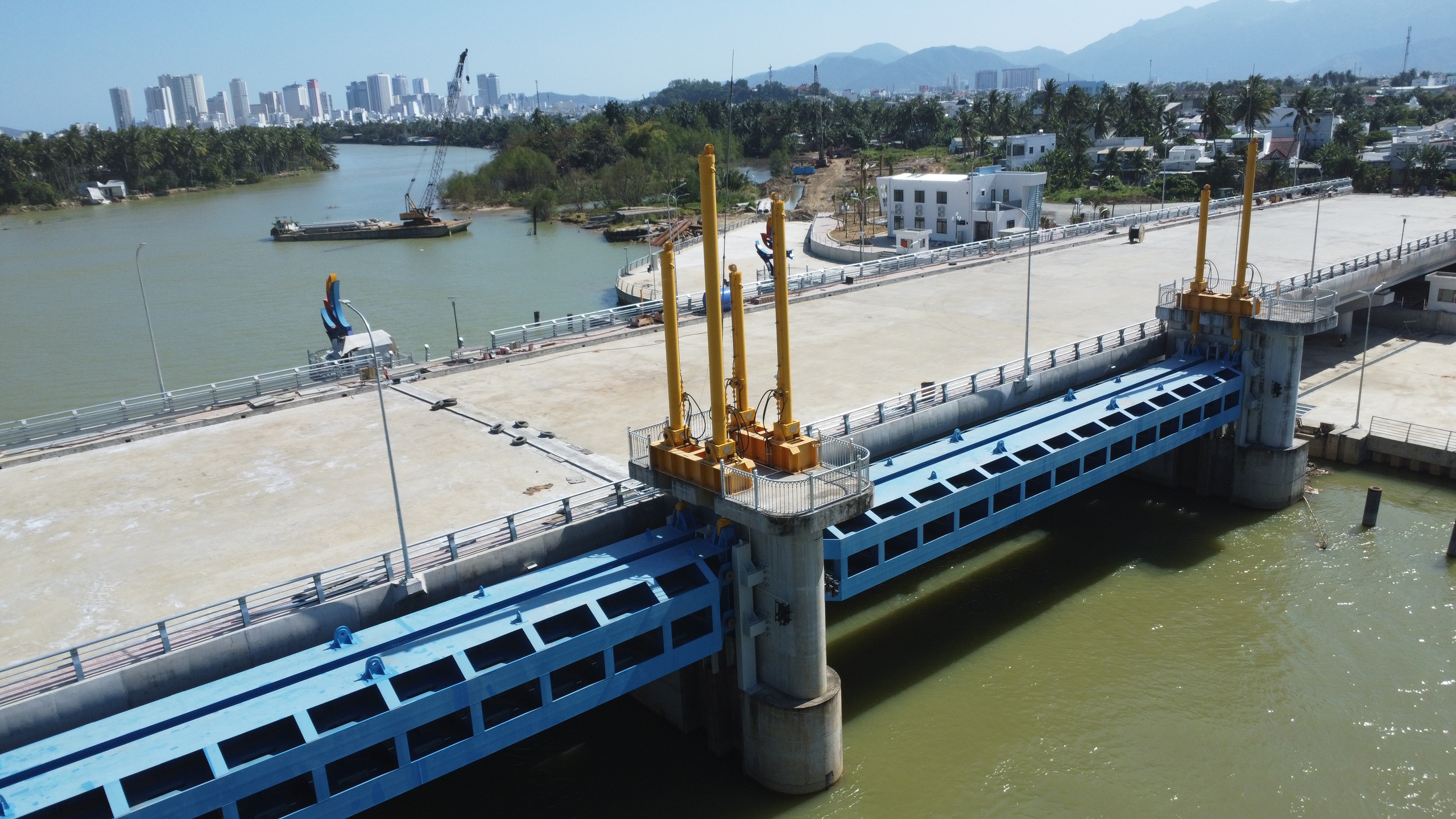 Đập ngăn mặn sông Cái Nha Trang dự kiến vận hành trong tháng 3   - Ảnh 2.