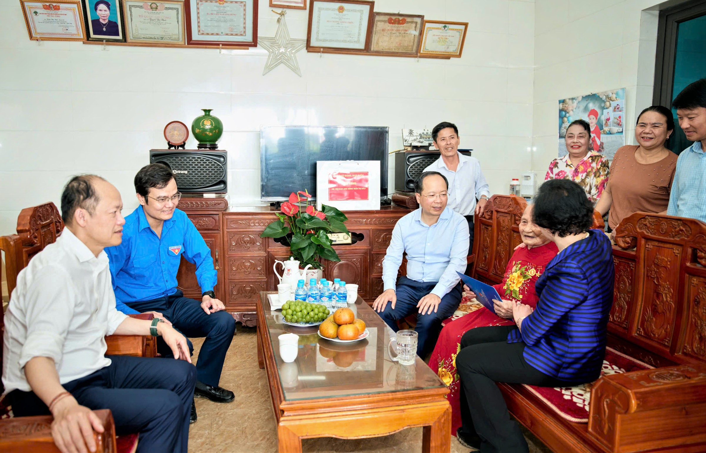 Nhiều hoạt động an sinh xã hội ý nghĩa tại Hà Tĩnh - Ảnh 2.