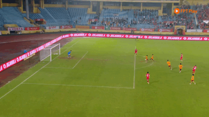 Bảng xếp hạng V-League mới nhất: Đội CAHN &lsquo;ngạo nghễ&rsquo; tốp 1, HAGL thua ngược tụt xuống vị tr&iacute; thấp - Ảnh 2.