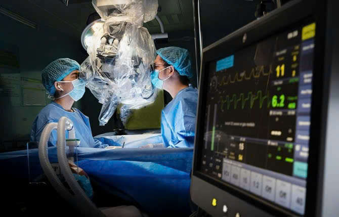 Vì sao Bệnh viện Bình Dân là biểu tượng ngoại khoa phía nam 70 năm qua?- Ảnh 1.