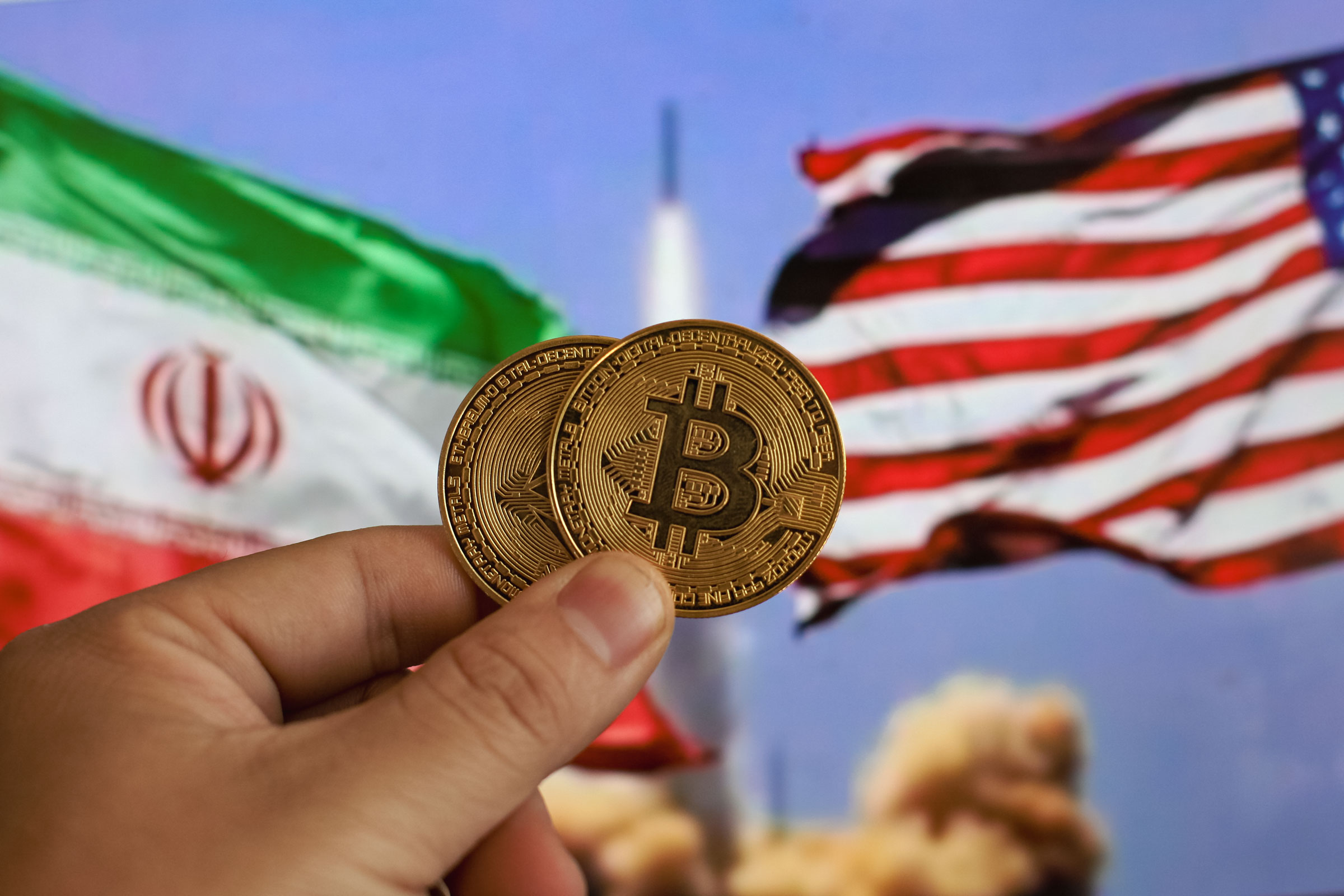 Giá Bitcoin hôm nay 28.2.2026: BTC thủng đáy khi căng thẳng Mỹ - Iran leo thang - Ảnh 1.