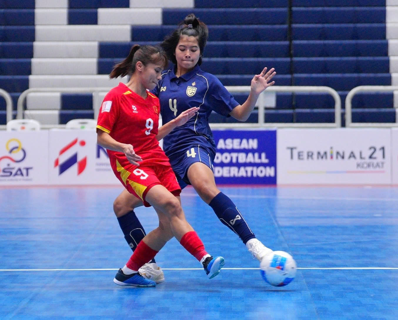 Đội tuyển futsal nữ Việt Nam th&agrave;nh cựu v&ocirc; địch khu vực, tranh HCĐ với Indonesia ng&agrave;y n&agrave;o?- Ảnh 1.