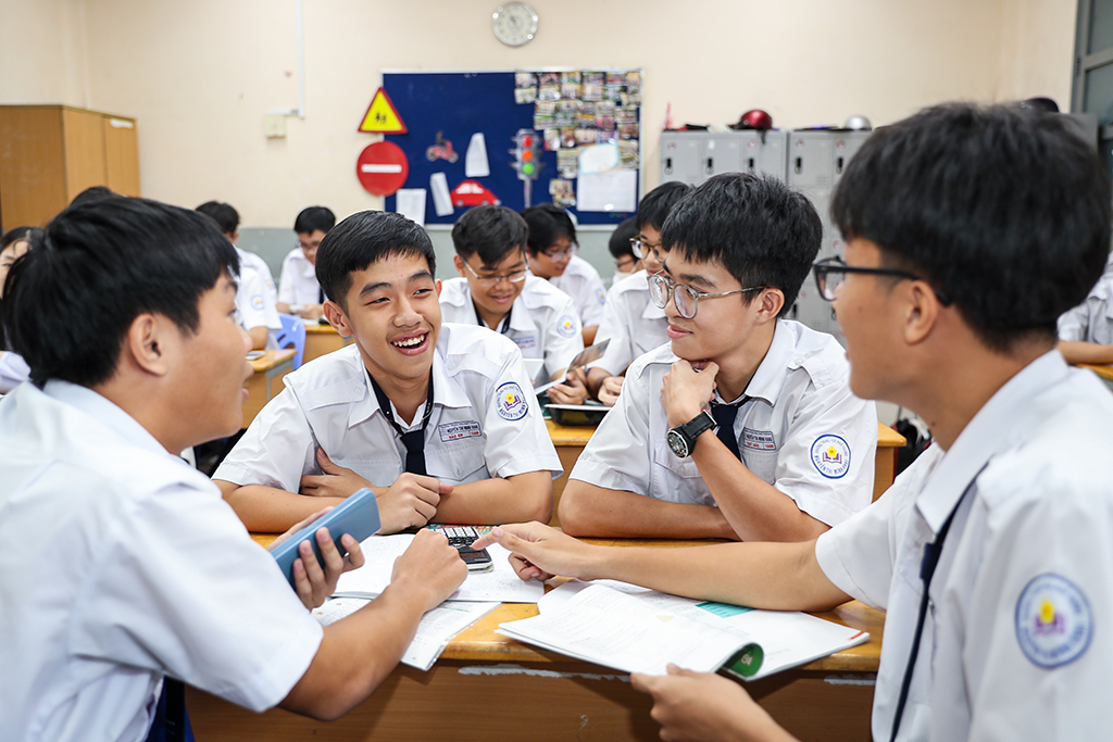 Đề thi tốt nghiệp THPT năm 2026 sẽ tăng tỷ lệ câu hỏi phân hóa - Ảnh 1. Đề thi tốt nghiệp THPT năm 2026 sẽ tăng tỷ lệ câu hỏi phân hóa - Ảnh 1.