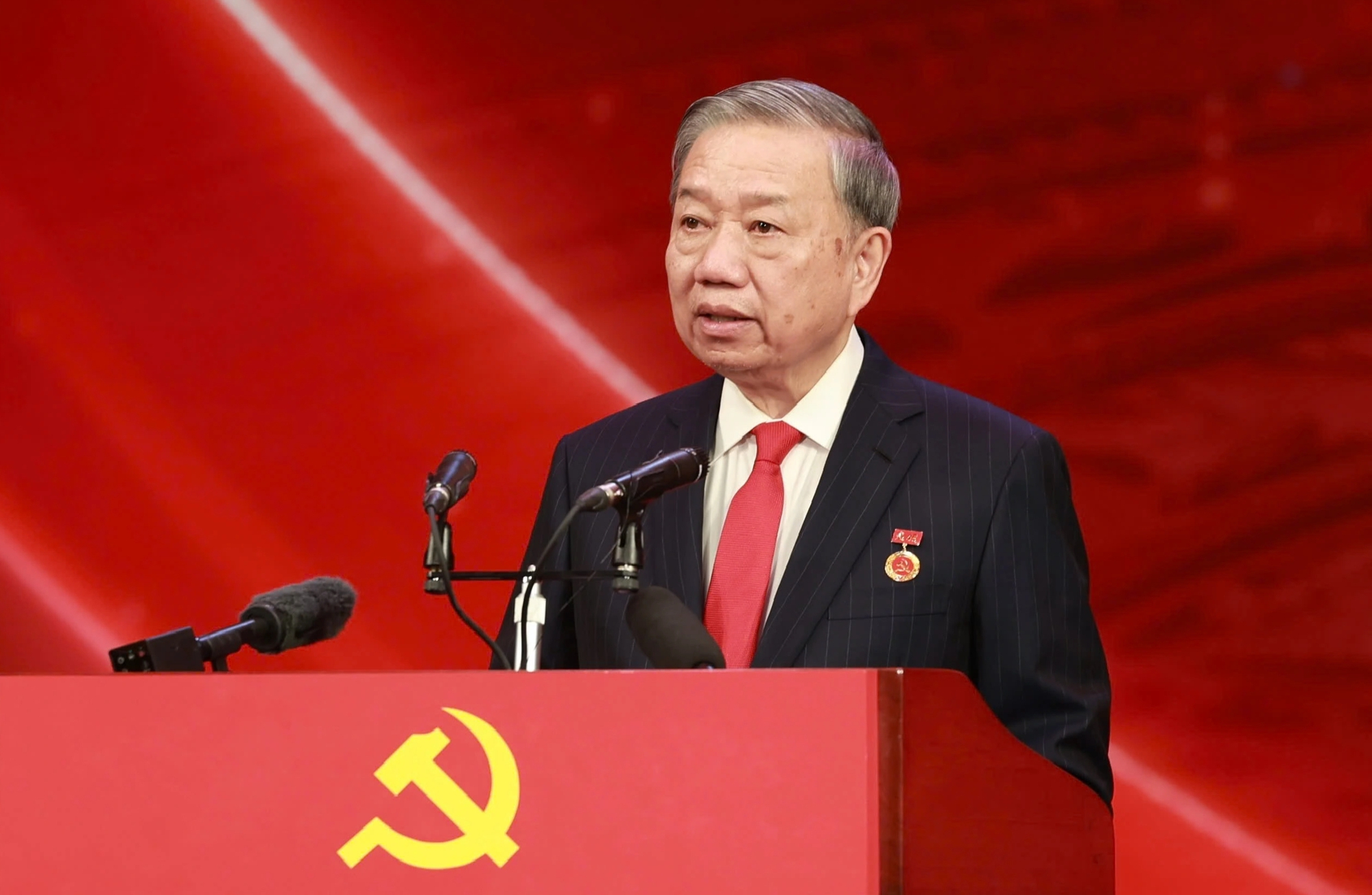 Tổng Bí thư: Công tác thông tin, tuyên truyền phải thực sự là 'pháo lệnh' truyền cảm hứng - Ảnh 1. Tổng Bí thư: Công tác thông tin, tuyên truyền phải thực sự là 'pháo lệnh' truyền cảm hứng - Ảnh 1.