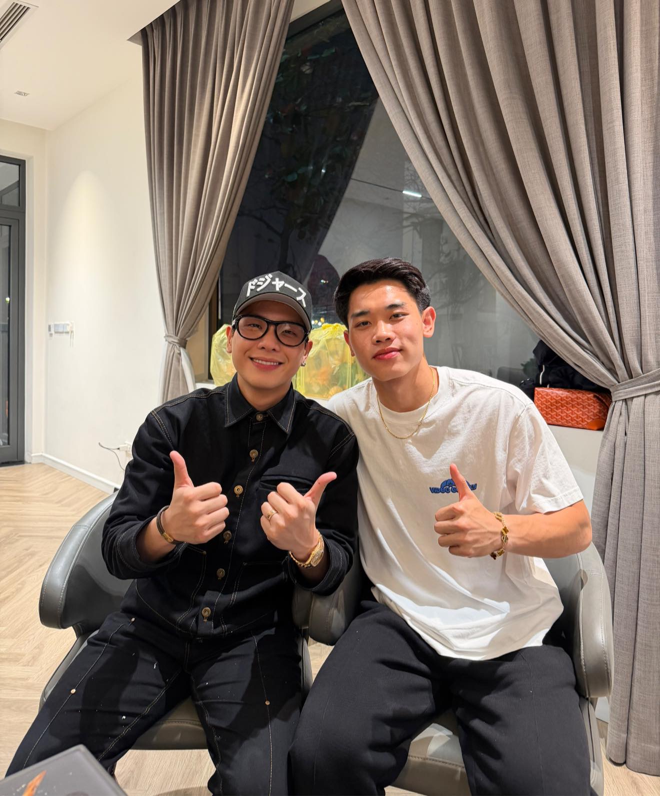 Đình Bắc 'gây bão' khi song ca cùng Quân A.P, hút hàng triệu lượt xem- Ảnh 1.