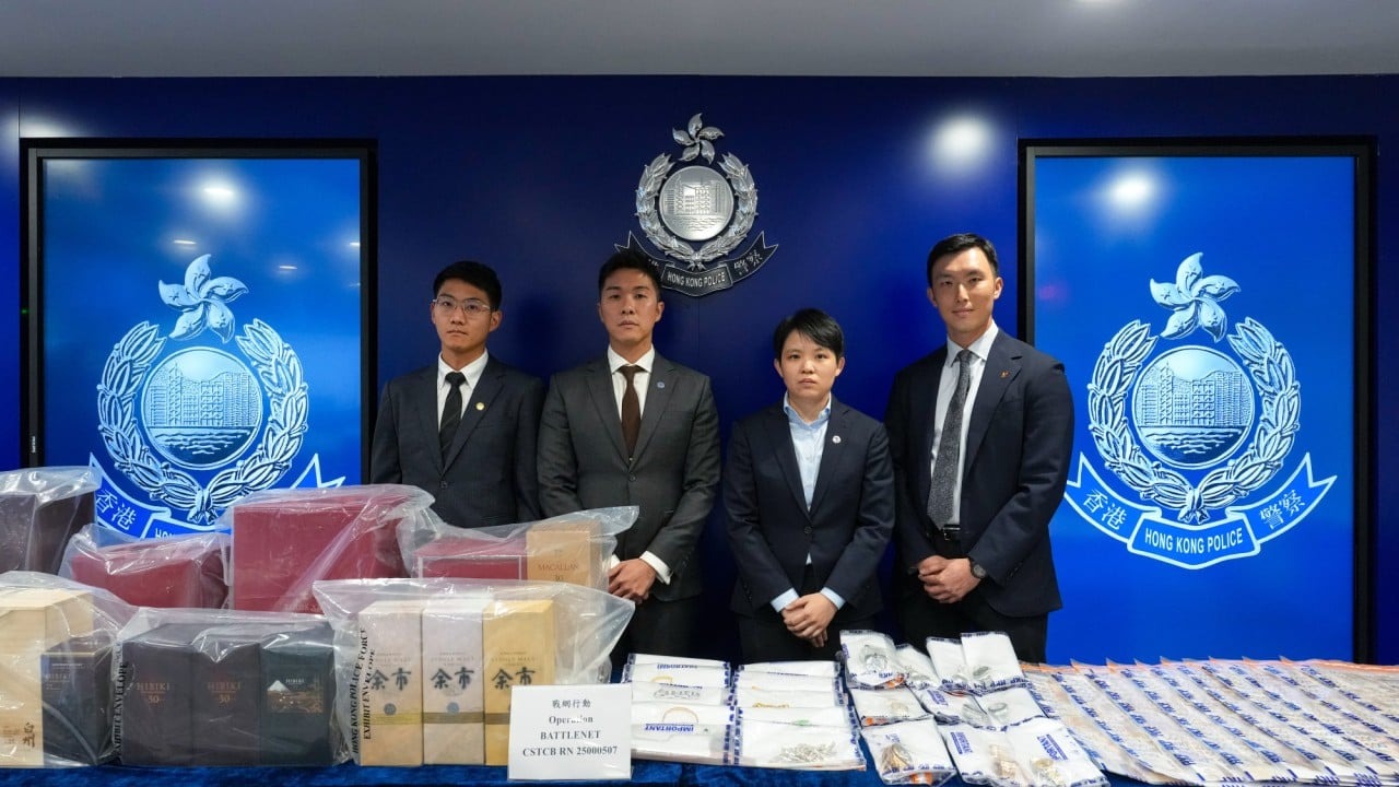 680 nghi phạm lừa đảo trực tuyến và rửa tiền bị bắt giữ tại Hồng Kông - Ảnh 1.