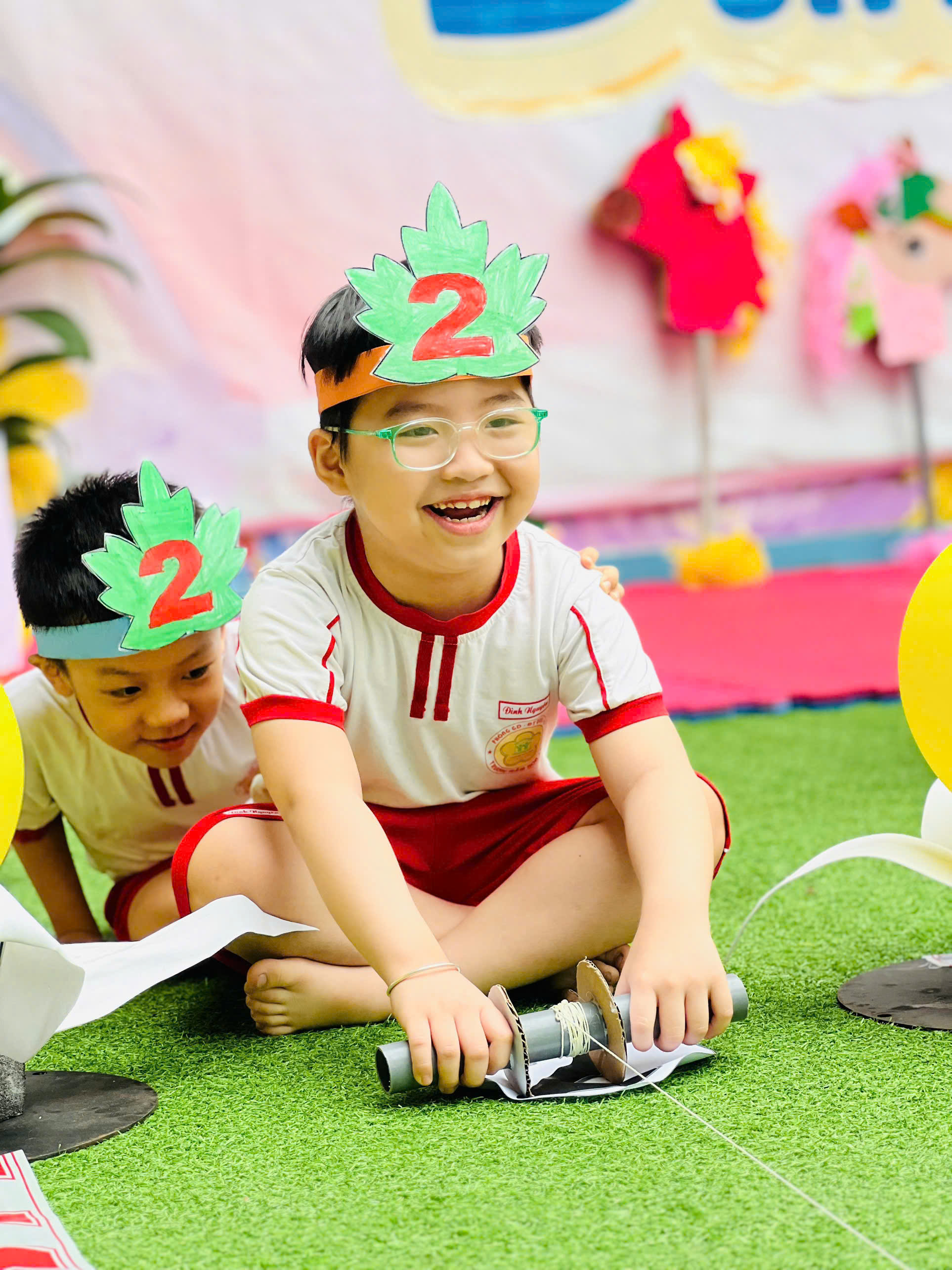 Độc đ&aacute;o hội thi 'đua ngựa' trong trường học TP.HCM - Ảnh 6.