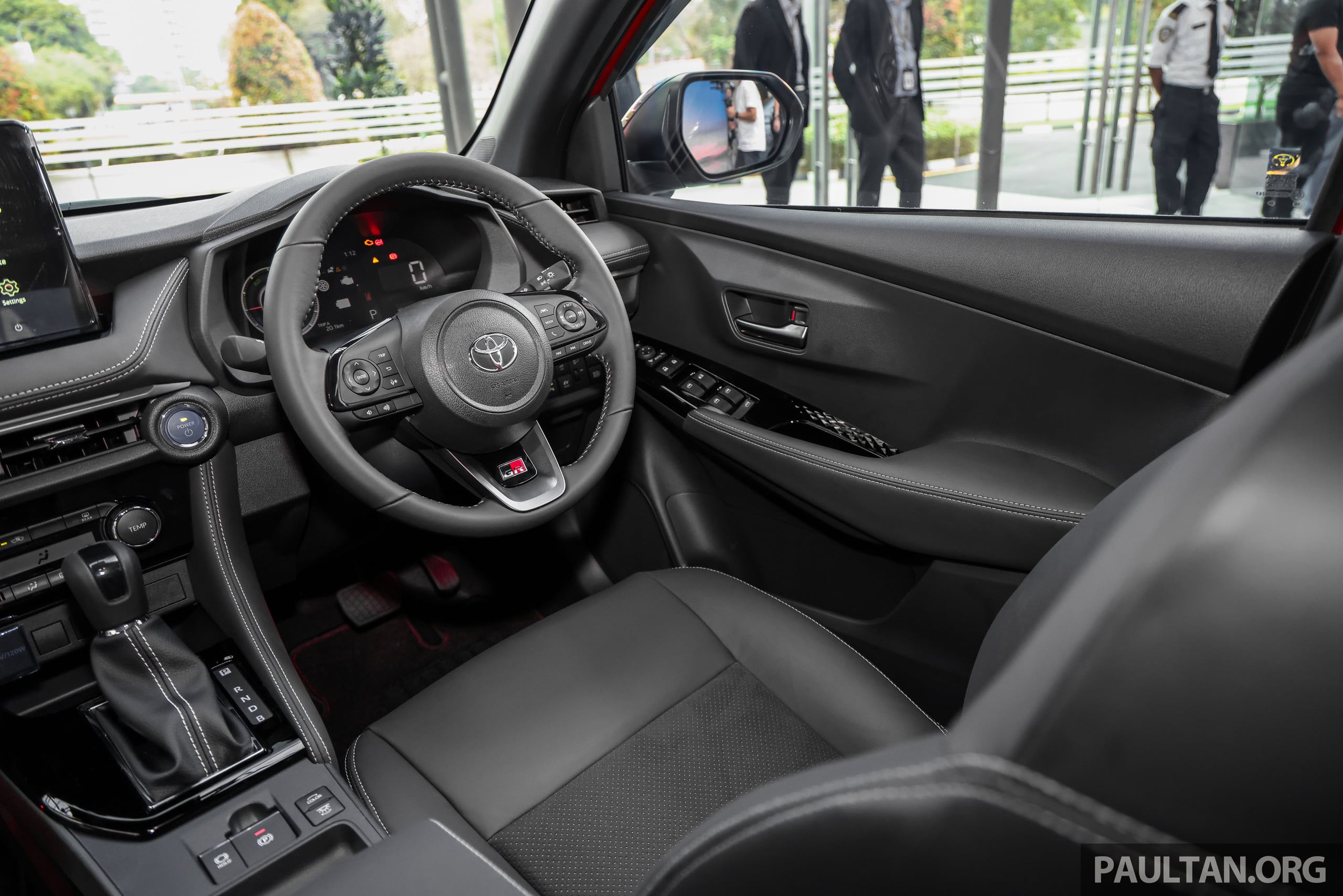 Toyota Vios hybrid mở bán tại thị Malaysia, khi nào về Việt Nam? - Ảnh 5.