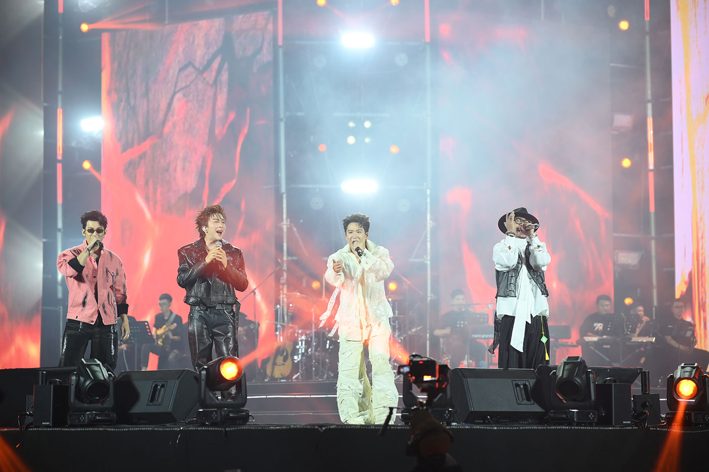 Từ Unstoppable đến Hội hoa xuân, Waterpoint khuấy động mùa lễ hội tết phía tây TP.HCM- Ảnh 1.