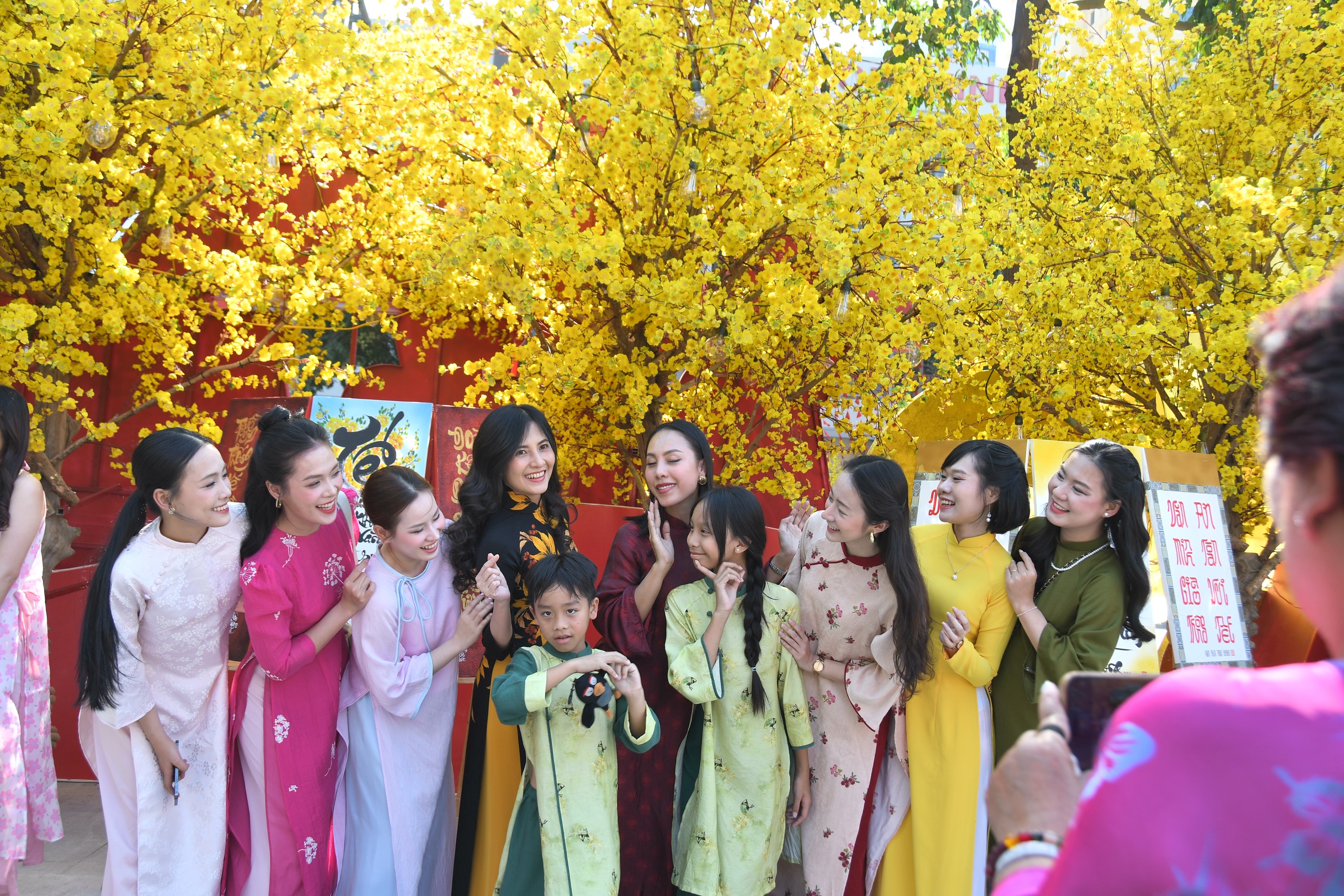 Thời điểm mà dường như ai cũng ra đường...- Ảnh 6.