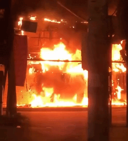 Ch&aacute;y lớn tiệm b&aacute;nh ngọt nổi tiếng ở TP.HCM- Ảnh 2.