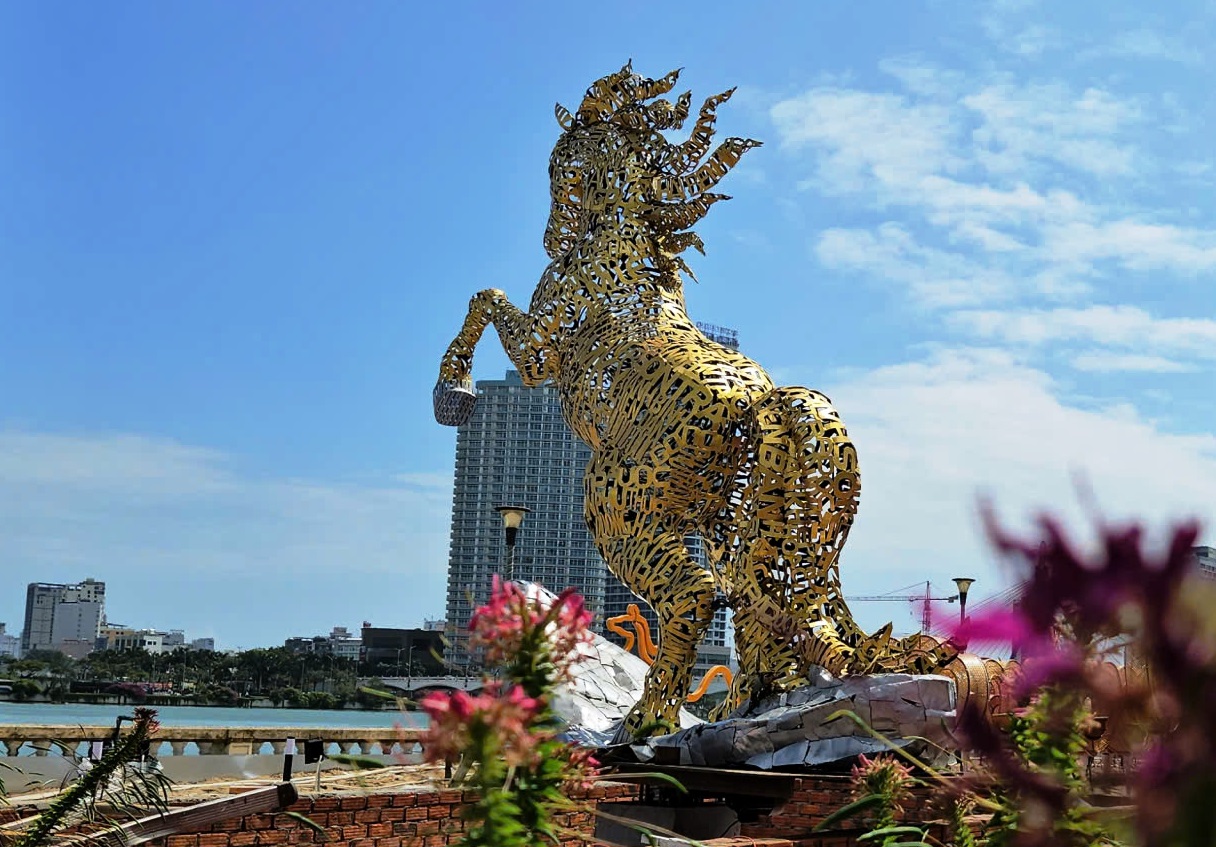 Linh vật ngựa được gh&eacute;p t&ecirc;n từ 94 x&atilde;, phường 'tung v&oacute;' b&ecirc;n s&ocirc;ng H&agrave;n- Ảnh 1.