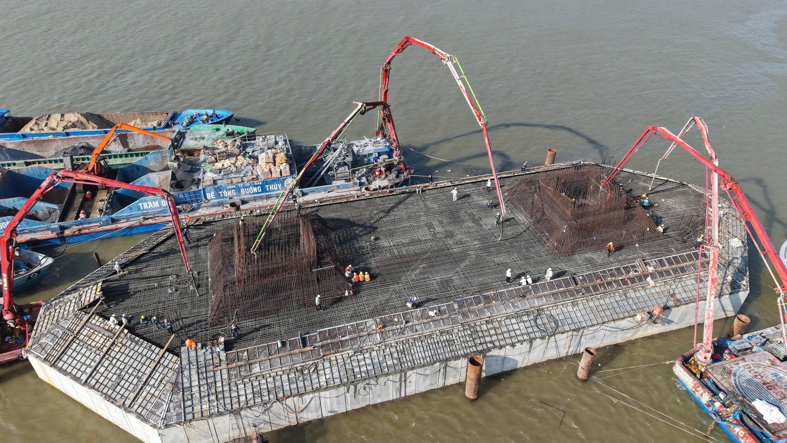 Cầu Đại Ng&atilde;i 2 được th&ocirc;ng xe tạm v&agrave; ch&iacute;nh thức ho&agrave;n th&agrave;nh v&agrave;o 30.4 - Ảnh 8.