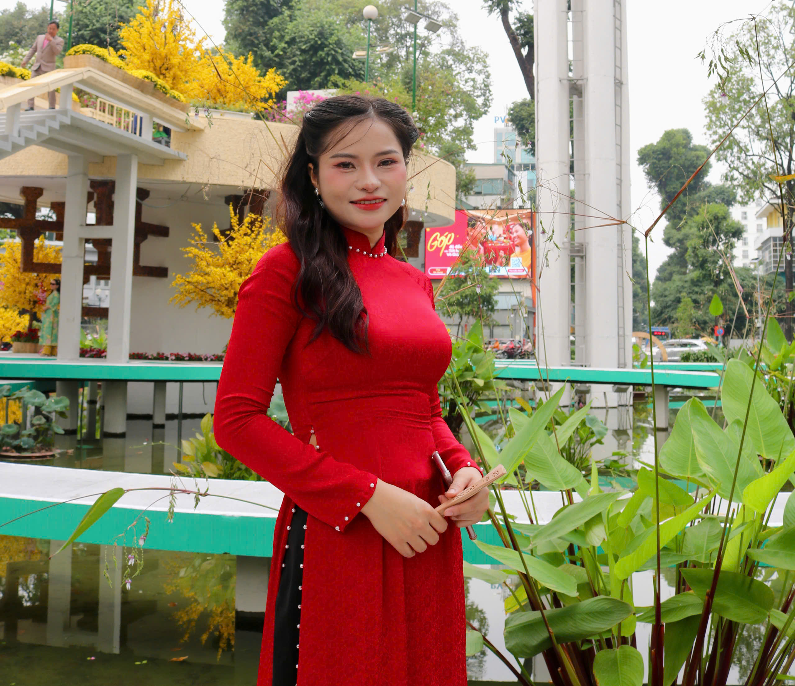 Hồ Con R&ugrave;a &lsquo;thay &aacute;o mới&rsquo;, nhiều người khen đẹp rủ nhau đến chụp ảnh tết - Ảnh 5.