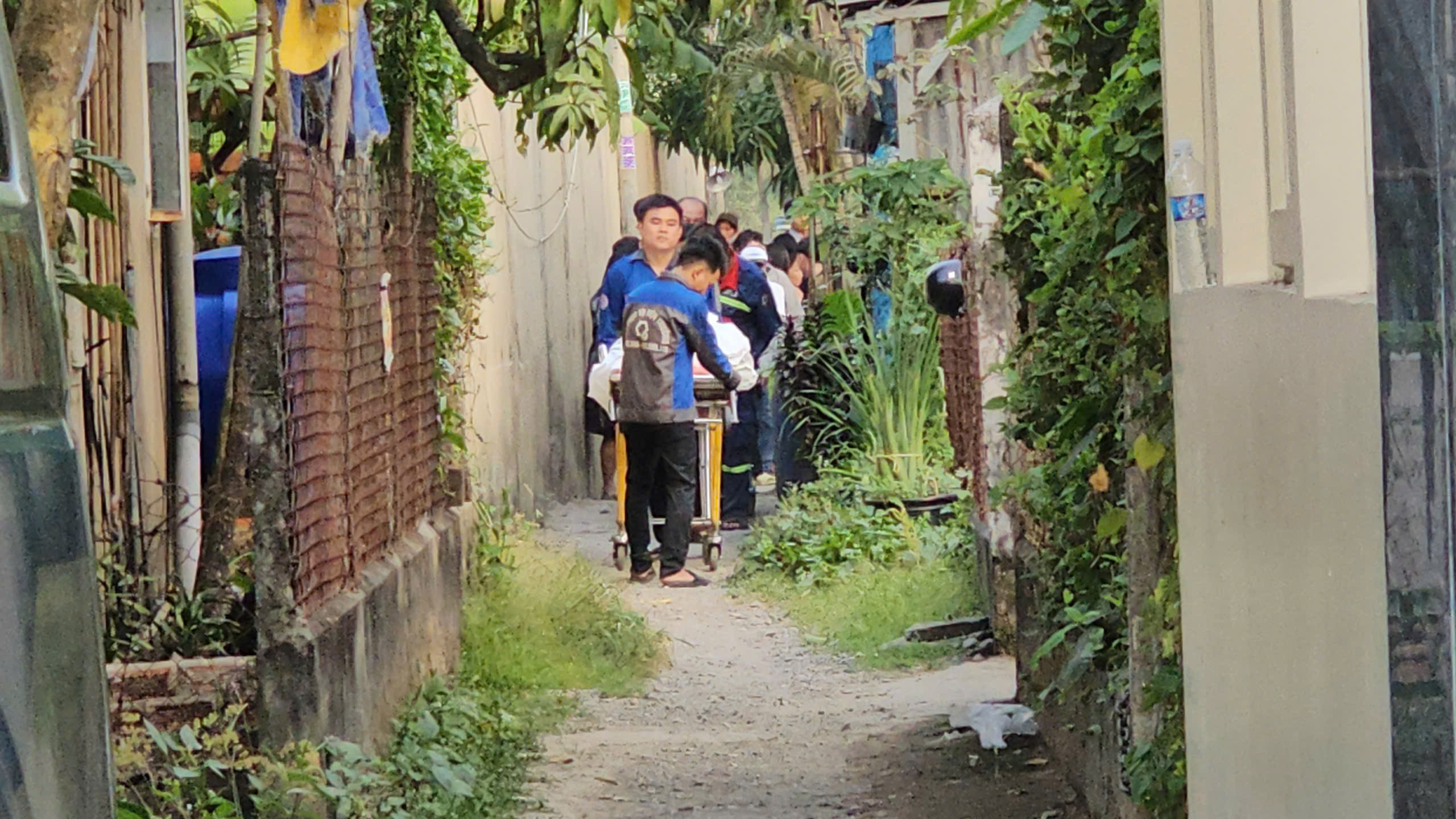 Phát hiện 2 người tử vong trong căn nhà tại Hóc Môn TP . HCM gây chấn động - Ảnh 1.