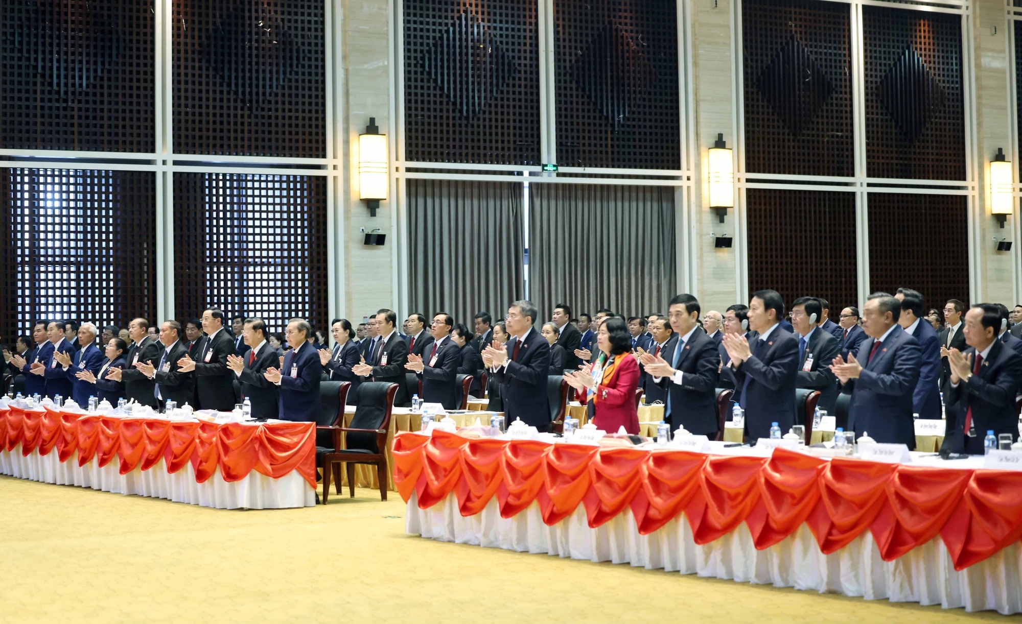 Th&agrave;nh c&ocirc;ng của L&agrave;o cũng ch&iacute;nh l&agrave; niềm vui v&agrave; th&agrave;nh c&ocirc;ng của Việt Nam - Ảnh 3.