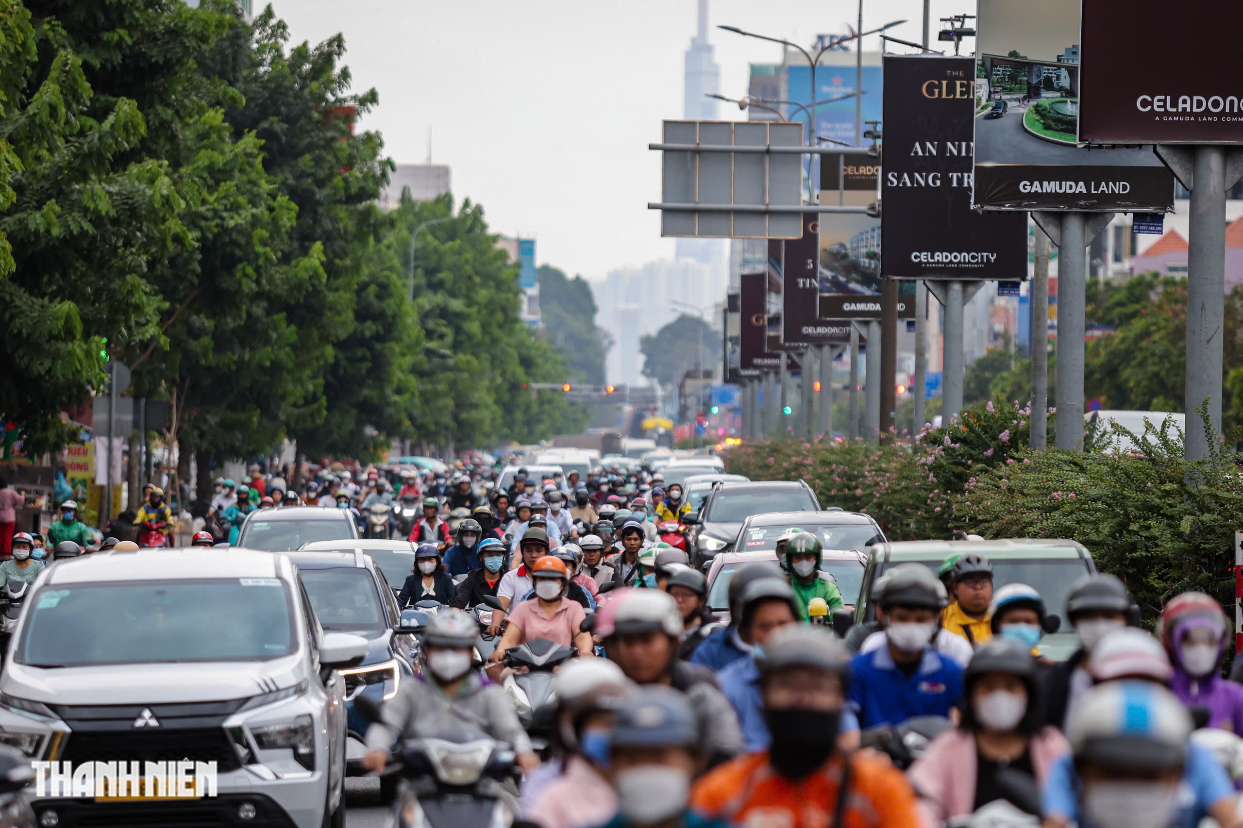 Cửa ng&otilde; s&acirc;n bay T&acirc;n Sơn Nhất gi&aacute;p tết: Kẹt xe 'ngộp thở' đường Cộng H&ograve;a, Trường Chinh- Ảnh 11.