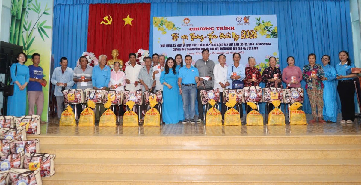 Doanh nghiệp, nhà hảo tâm chung tay chăm lo tết cho người nghèo ở Đồng Tháp - Ảnh 3.