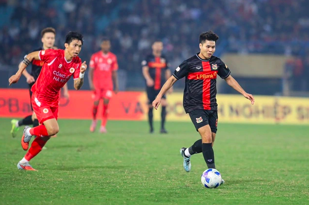 CLB Ninh Bình tìm nơi ‘xả stress’, HAGL và thủ môn cao 1,91 m có chịu nổi sức ép?
- Ảnh 2. CLB Ninh Bình tìm nơi ‘xả stress’, HAGL và thủ môn cao 1,91 m có chịu nổi sức ép?
- Ảnh 2.