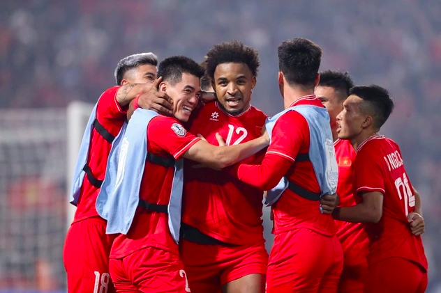 Đội tuyển Việt Nam c&oacute; bộ 3 tấn c&ocirc;ng si&ecirc;u khủng, Indonesia sẽ được &lsquo;kiểm định&rsquo; đầu ti&ecirc;n
- Ảnh 2.