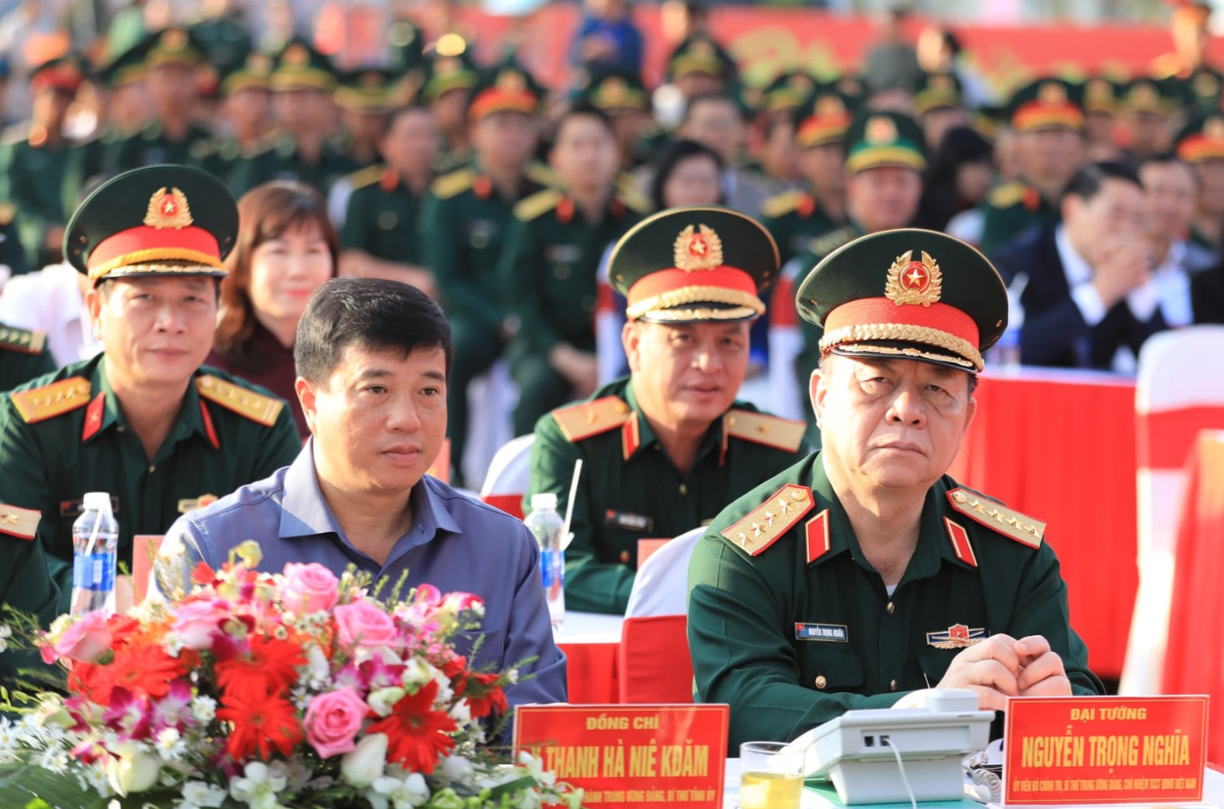 Xuân chiến sĩ 2026 thắp lửa đoàn kết quân dân tại Lâm Đồng - Ảnh 1.