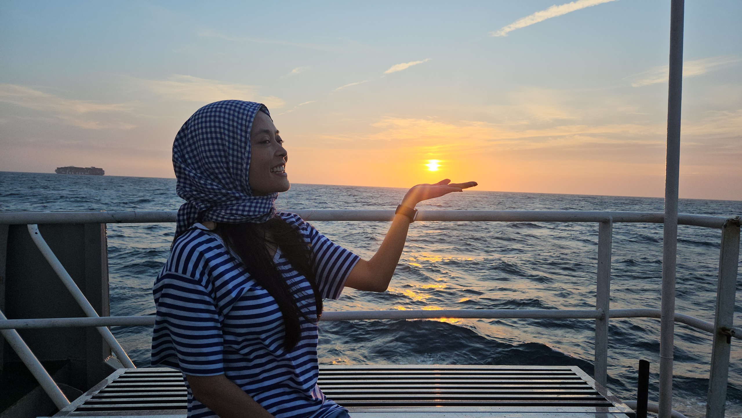 Mê mẩn đón bình minh và hoàng hôn gần nhà giàn DK1 - Ảnh 5.