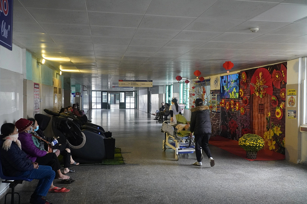 Về nhà cho kịp tết: Ca trực đêm 30 - Ảnh 4.