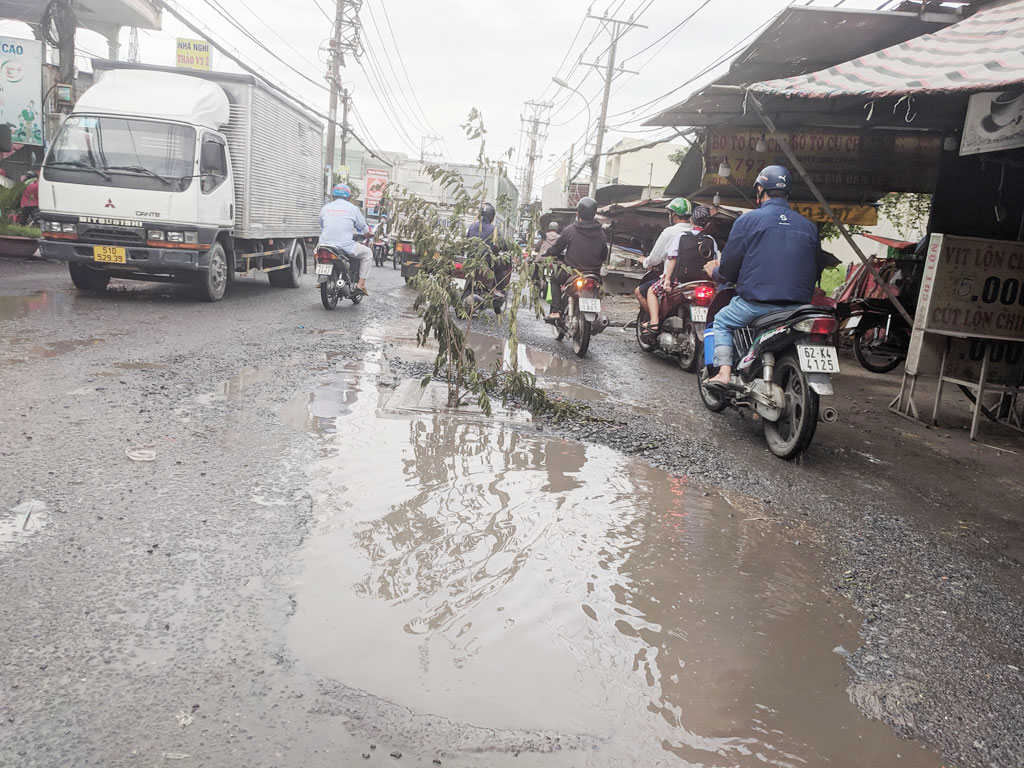 TP.HCM sẽ mở rộng gấp 4 lần con đường nhỏ hẹp cửa ngõ phía tây- Ảnh 1.