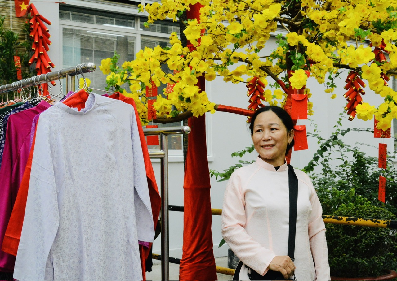 Bất ngờ dàn nghệ sĩ nổi tiếng 'đổ bộ' Bệnh viện Chợ Rẫy - Ảnh 6.