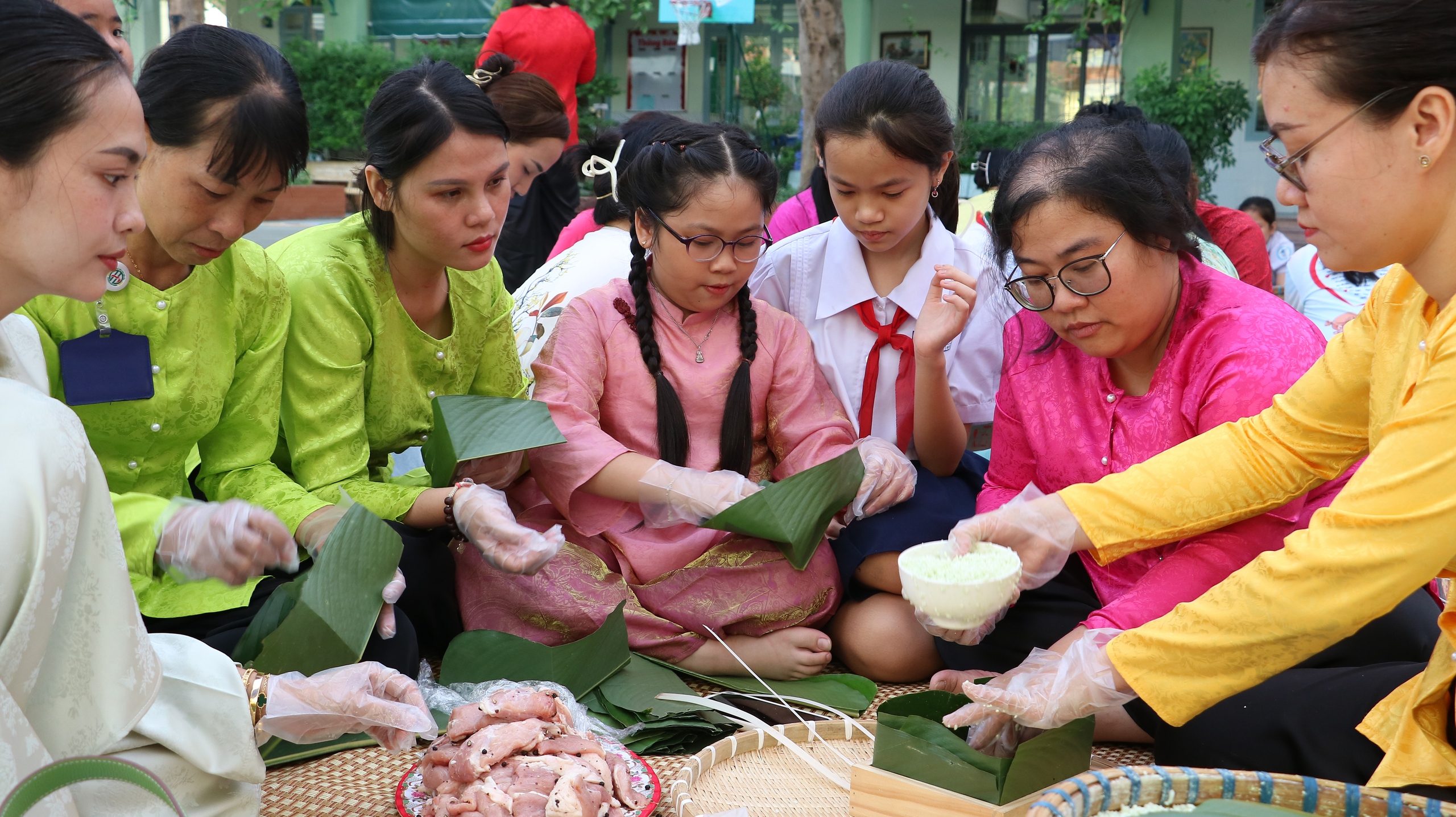 Trước kỳ nghỉ Tết Nguyên đán 2026: Trường học nhộn nhịp hội xuân - Ảnh 11.