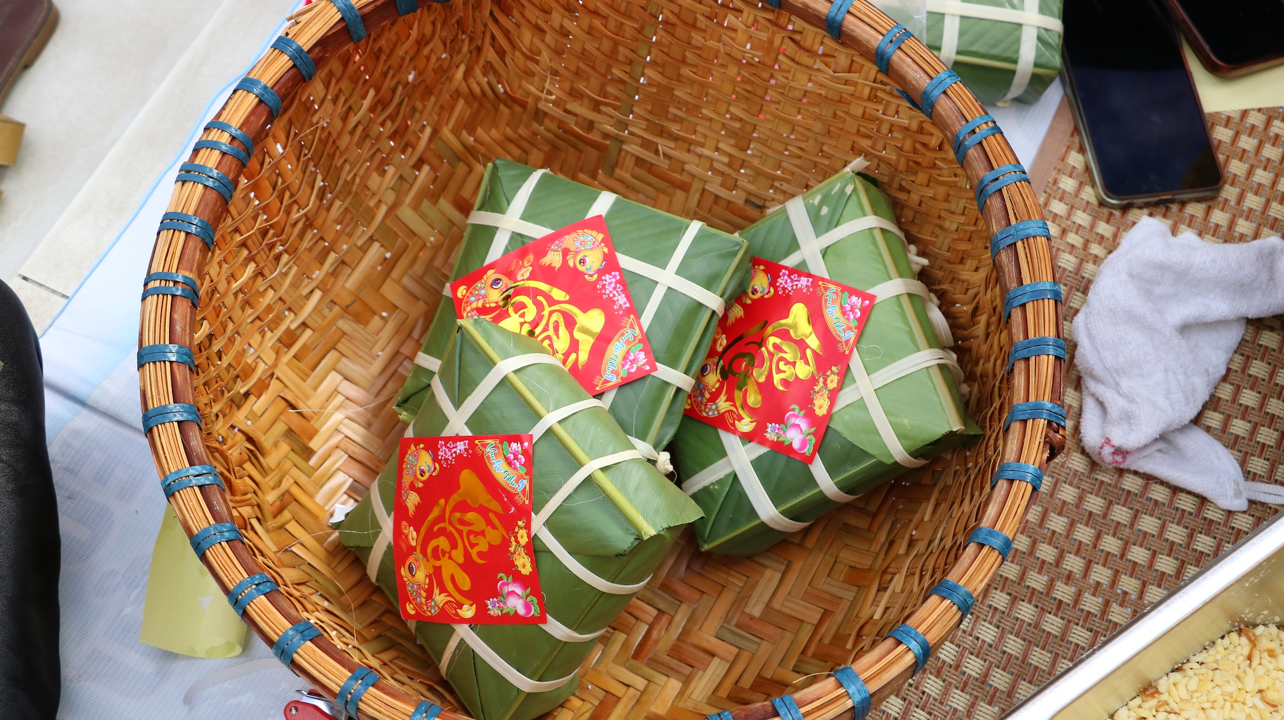 Trước kỳ nghỉ Tết Nguyên đán 2026: Trường học nhộn nhịp hội xuân - Ảnh 15.