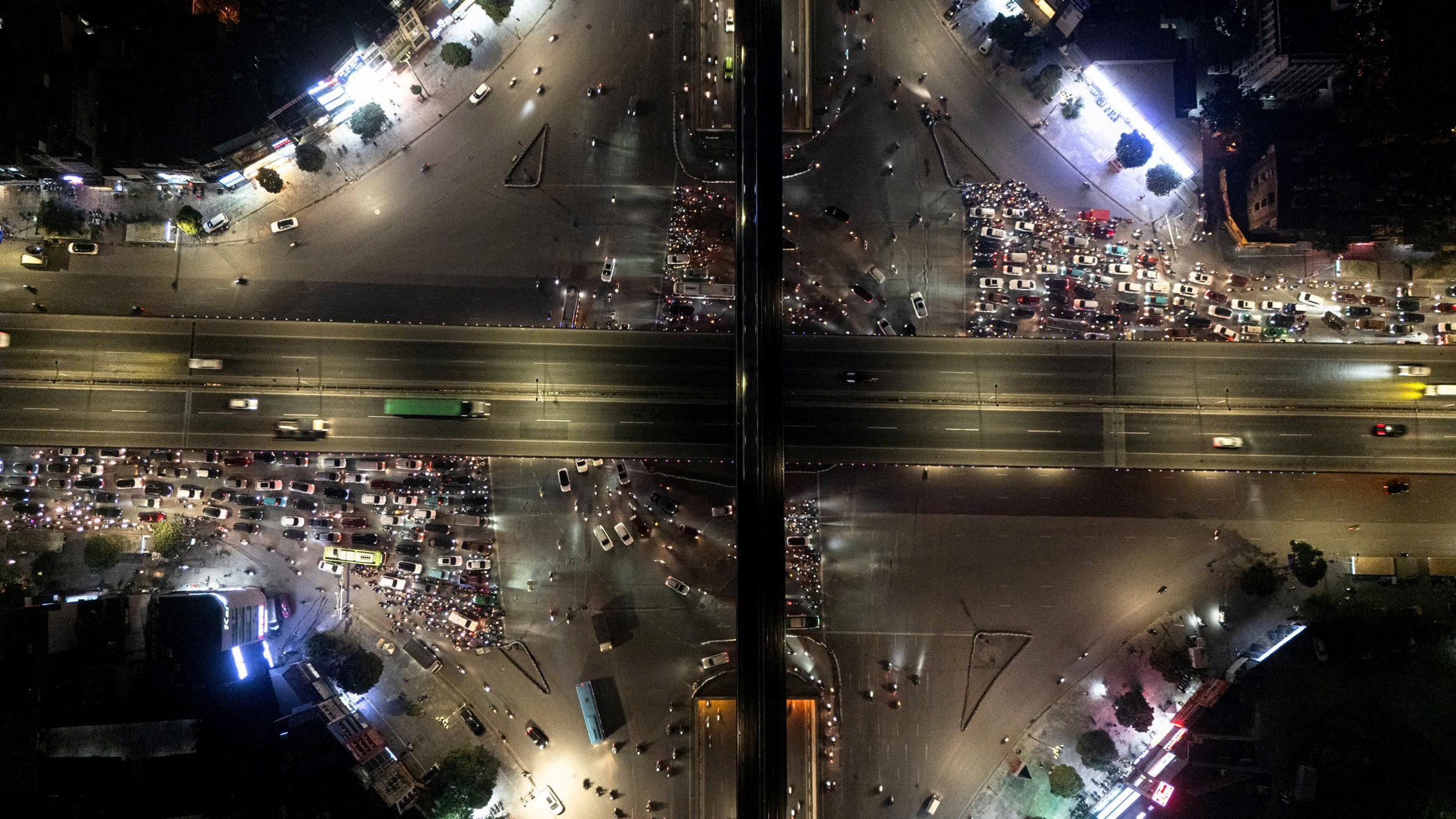 Đường phố Hà Nội ùn tắc kinh hoàng những ngày cận tết Nguyên đán- Ảnh 12.