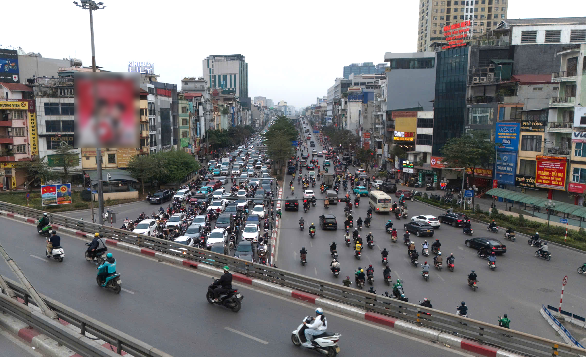 Đường phố Hà Nội ùn tắc kinh hoàng những ngày cận tết Nguyên đán- Ảnh 14.