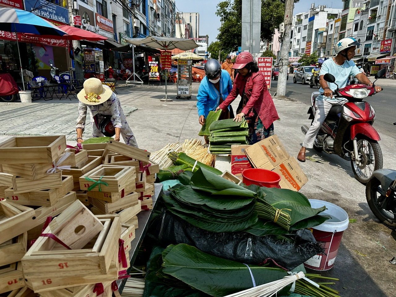 Bật mí về những chiếc lá dong 13 tháng- Ảnh 8.