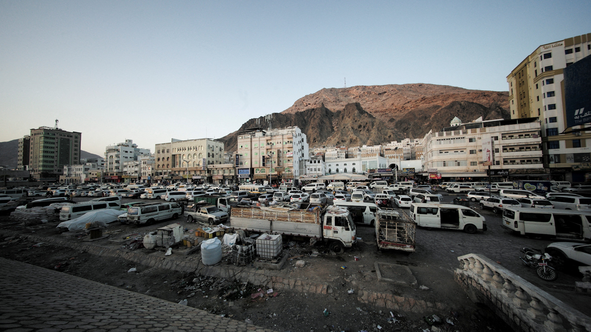 Ả Rập X&ecirc; &Uacute;t chiến thắng trước UAE ở Yemen, phải trả lương cho phe ly khai? - Ảnh 1.