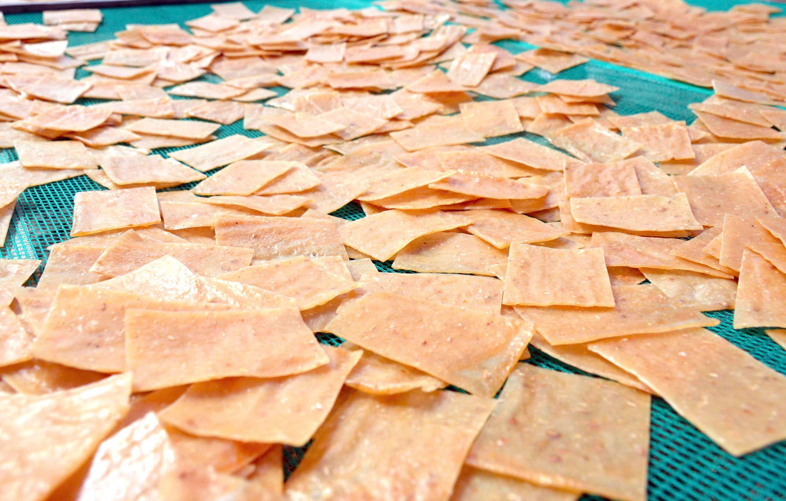 Cận tết, l&agrave;ng b&aacute;nh phồng t&ocirc;m ở C&agrave; Mau tăng tốc, đơn h&agrave;ng tăng 30%   - Ảnh 4.