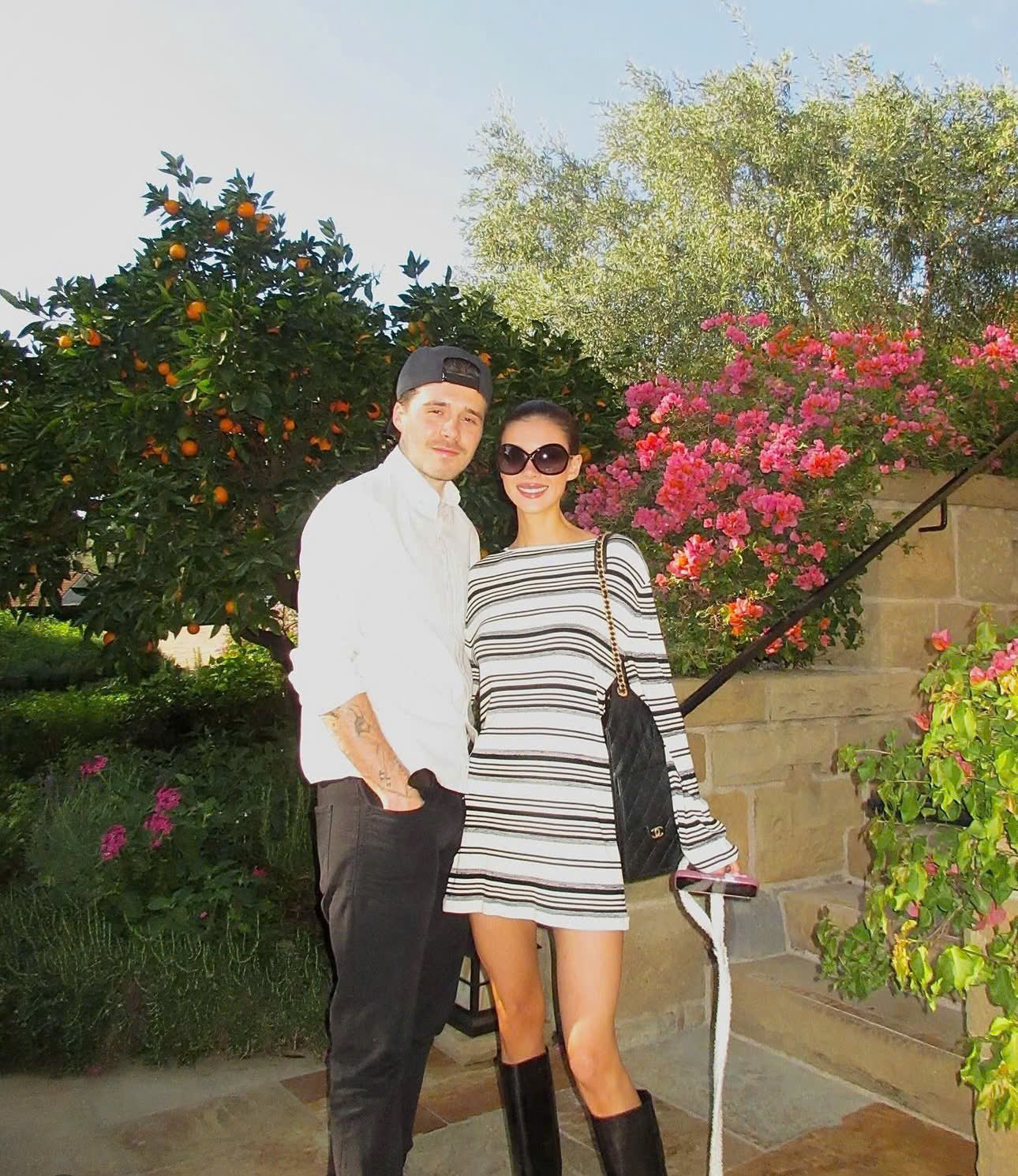 Brooklyn Beckham và vợ lên kế hoạch nhận con nuôi - Ảnh 2.