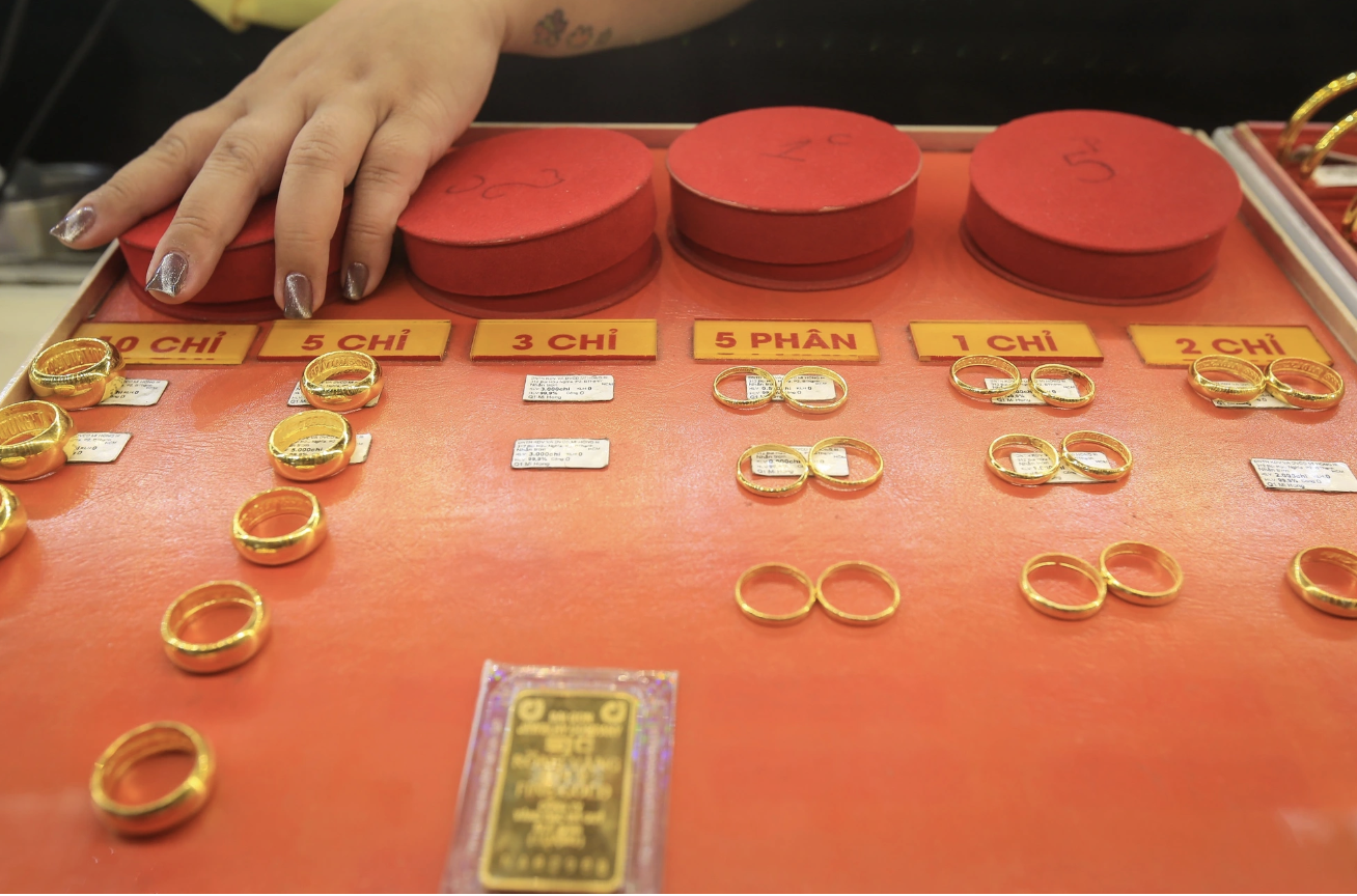 Thưởng tết bằng vàng 5 năm liền, chủ quán bún bò TP.HCM năm nay còn 'chơi lớn'?- Ảnh 2.