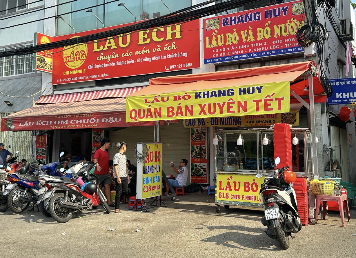 Thưởng tết bằng vàng 5 năm liền, chủ quán bún bò TP.HCM năm nay còn 'chơi lớn'?- Ảnh 3.