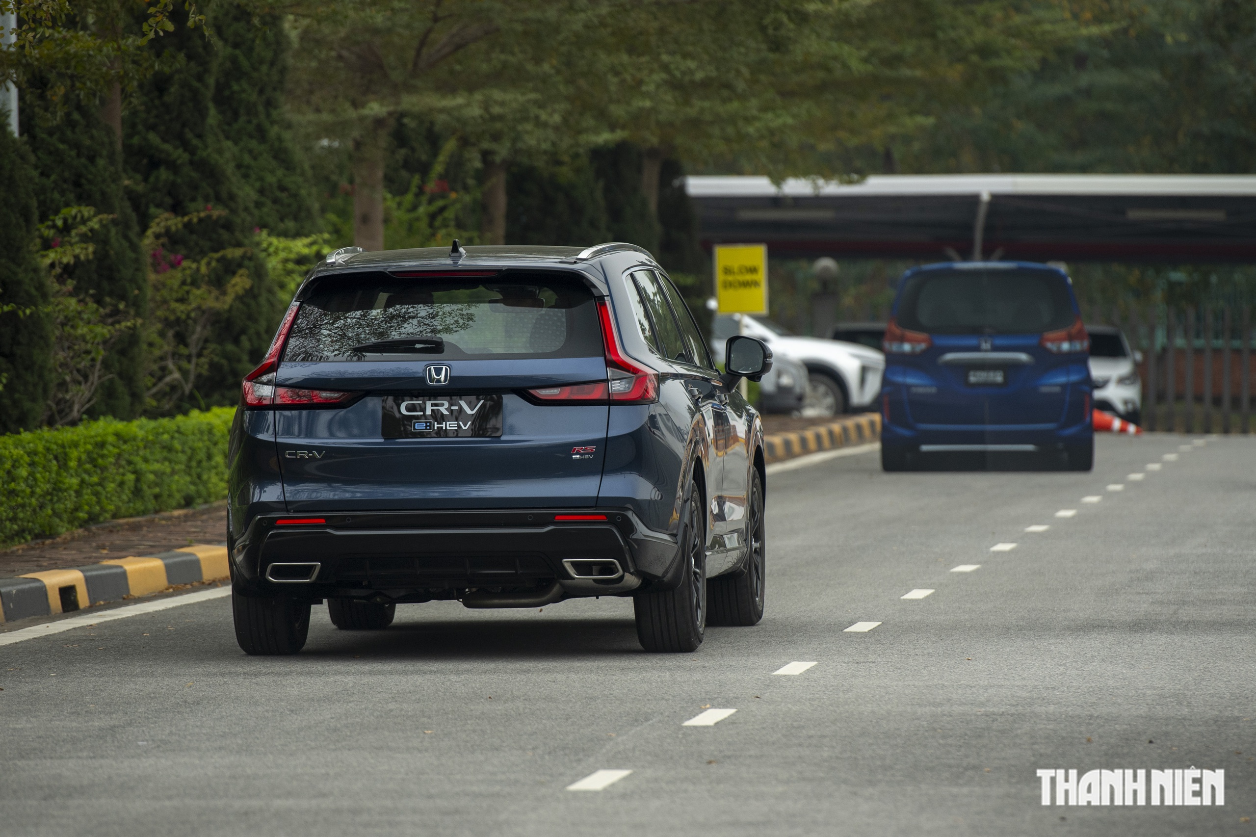 Honda CR-V hybrid lắp r&aacute;p tại Việt Nam kh&aacute;c g&igrave; bản nhập khẩu từ Th&aacute;i Lan? - Ảnh 12.