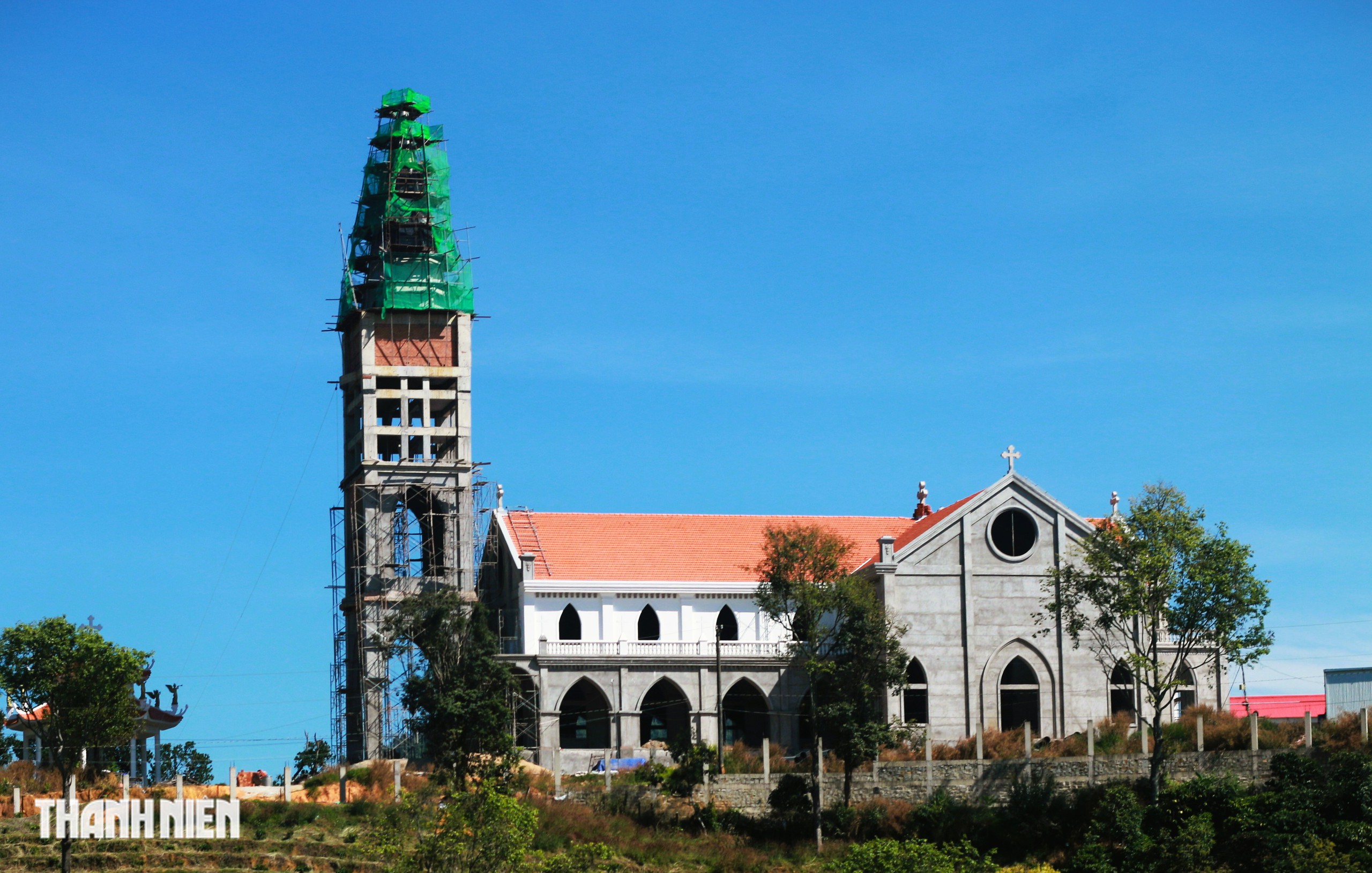 Lữ kh&aacute;ch b&acirc;ng khu&acirc;ng tr&ecirc;n cung đường kh&aacute;c lạ đi Đ&agrave; Lạt- Ảnh 7.