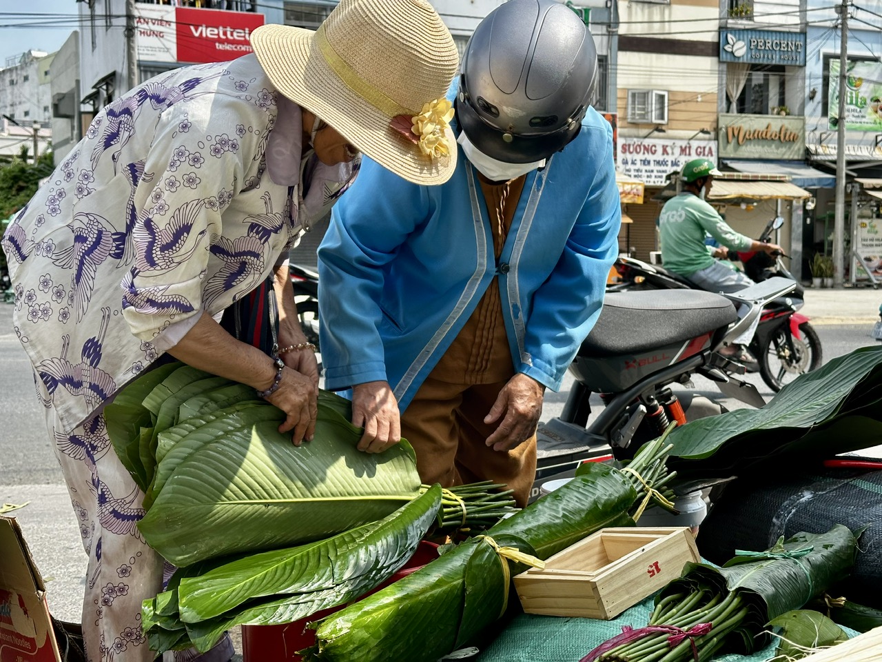 Bật mí về những chiếc lá dong 13 tháng- Ảnh 6.