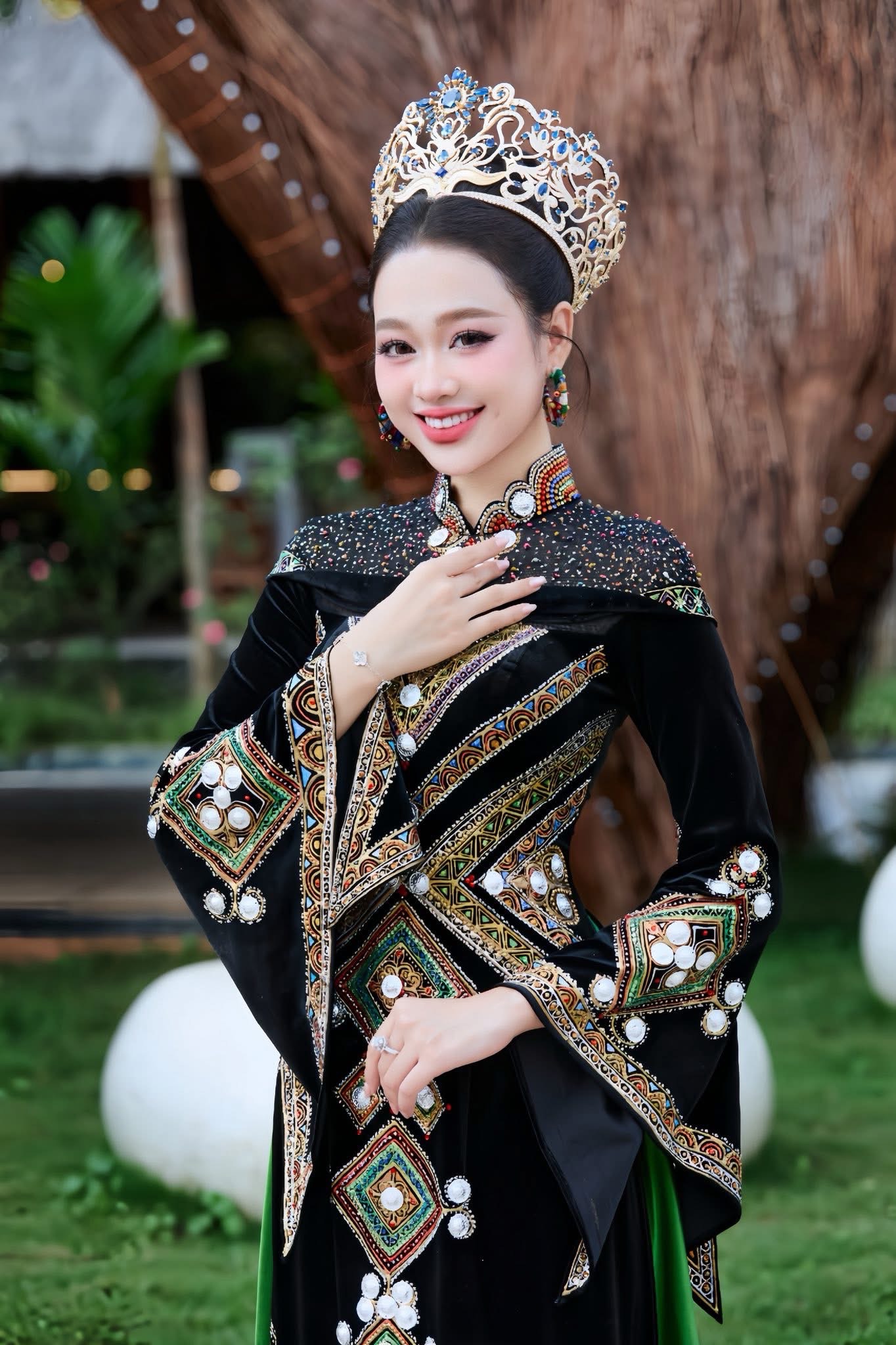 Hoa hậu Nguyễn Thị Mỹ Linh lên chức Phó Giám đốc Miss Cosmo thanh hóa 2026 - Ảnh 2.