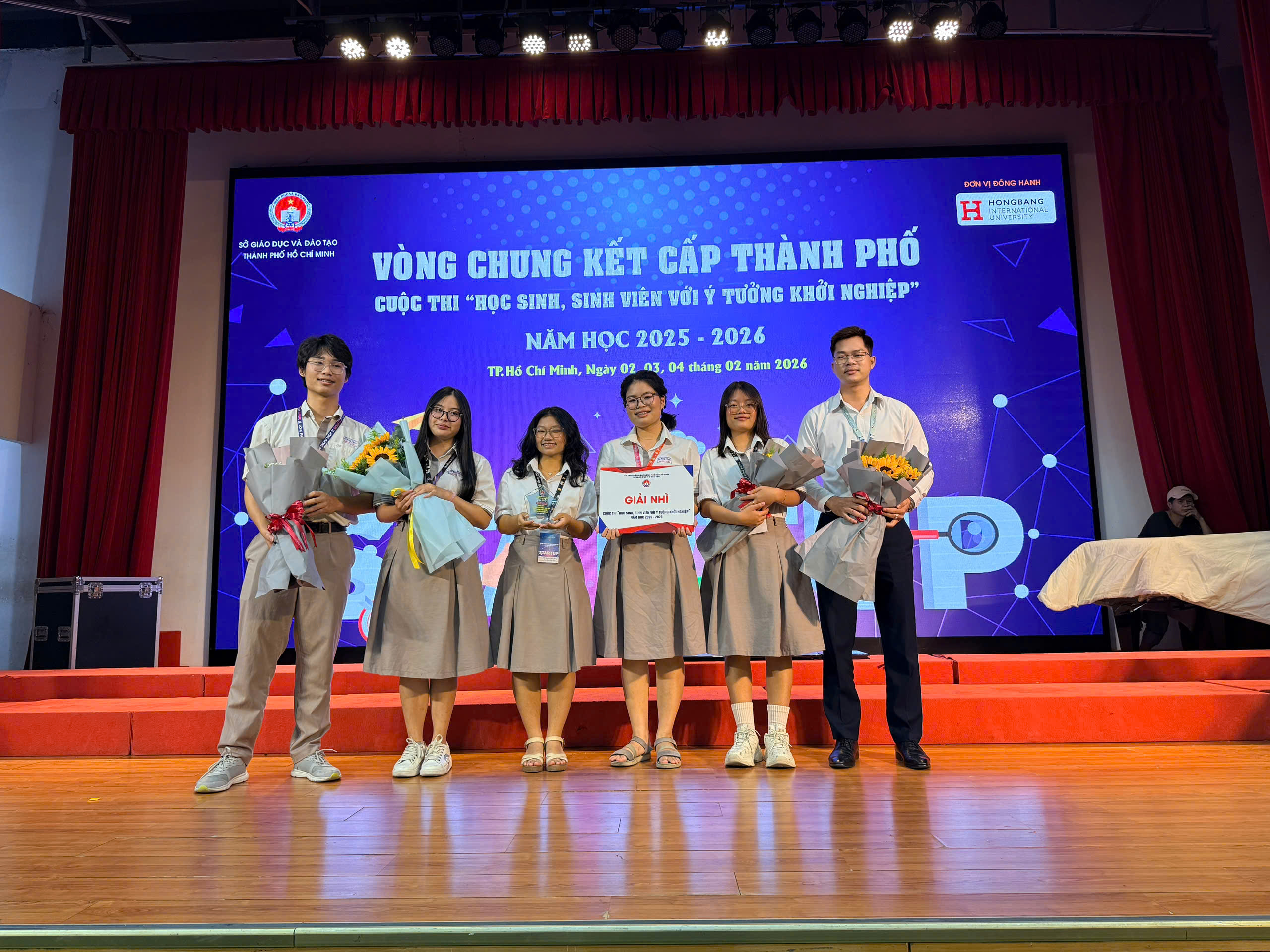 5 học sinh Trường THPT chuyên Lê Hồng Phong mang di sản Việt vào trò chơi- Ảnh 4.