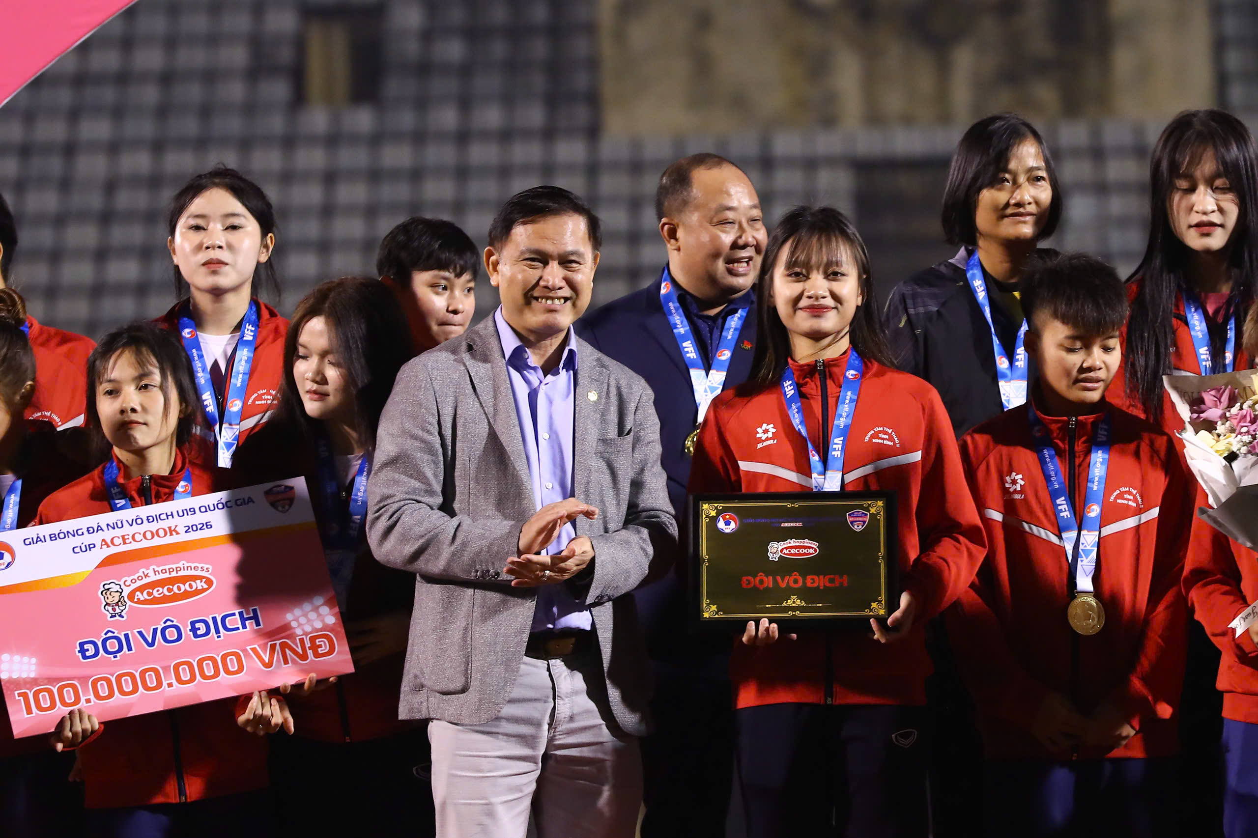 Phong Phú Hà Nam vô địch U.19 nữ quốc gia, đội TP.HCM bị ngược dòng trận cuối- Ảnh 7.