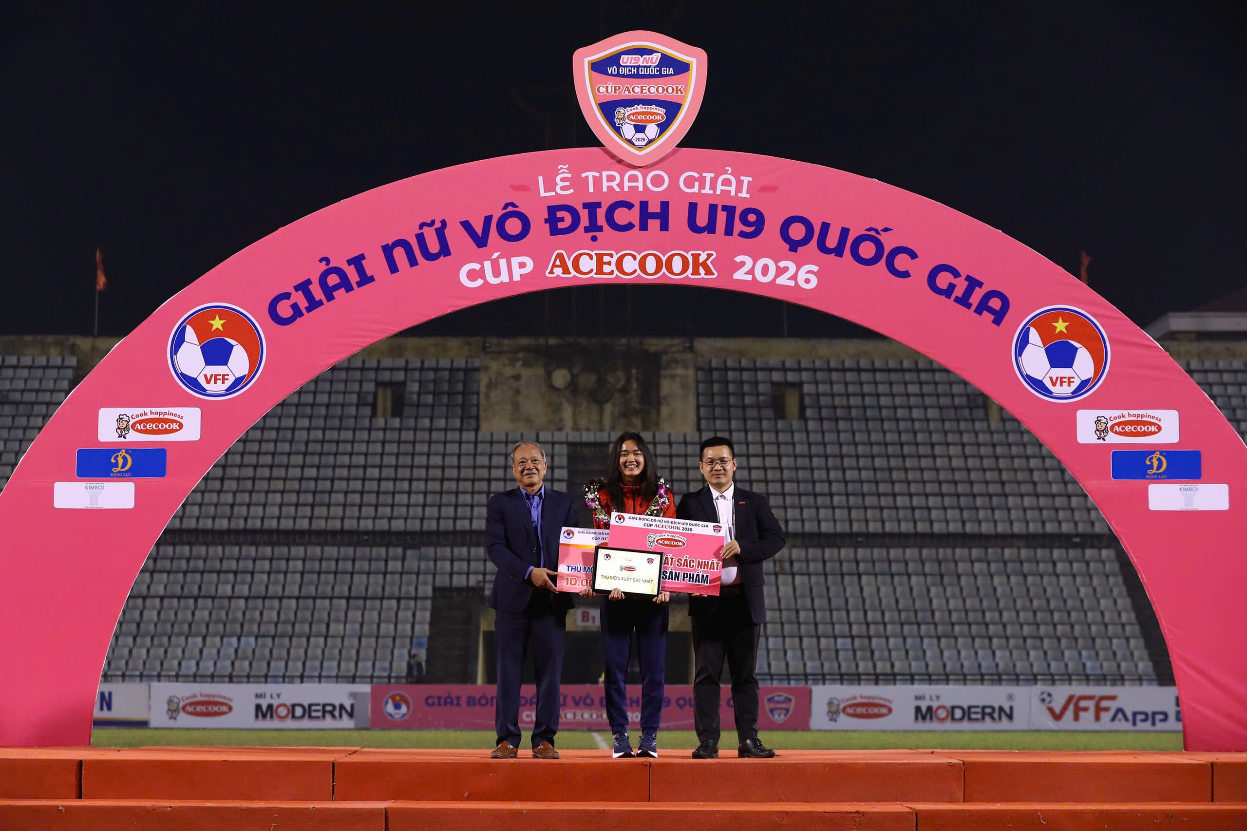 Phong Phú Hà Nam vô địch U.19 nữ quốc gia, đội TP.HCM bị ngược dòng trận cuối- Ảnh 4.