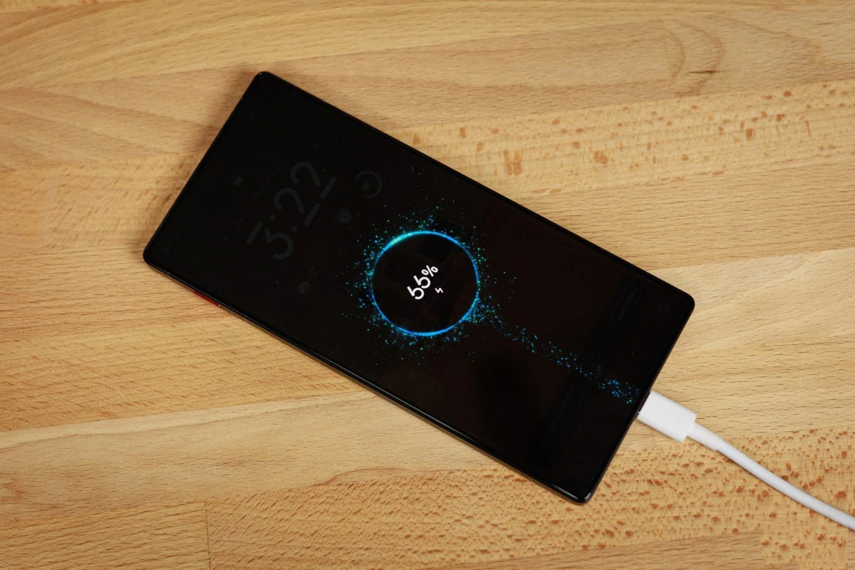 Chiếc smartphone 499 USD làm lu mờ cả những 'tầm trung cao cấp' - Ảnh 2.