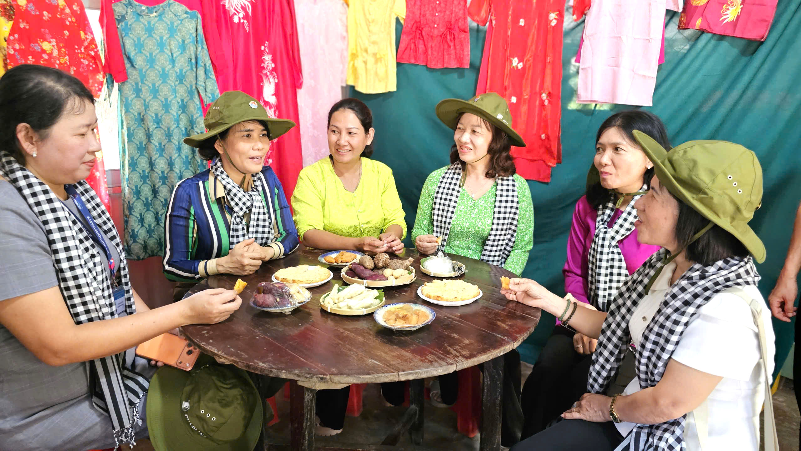 Đánh thức tiềm năng du lịch cộng đồng An Nhơn Tây - Sắc màu làng quê - Ảnh 13.