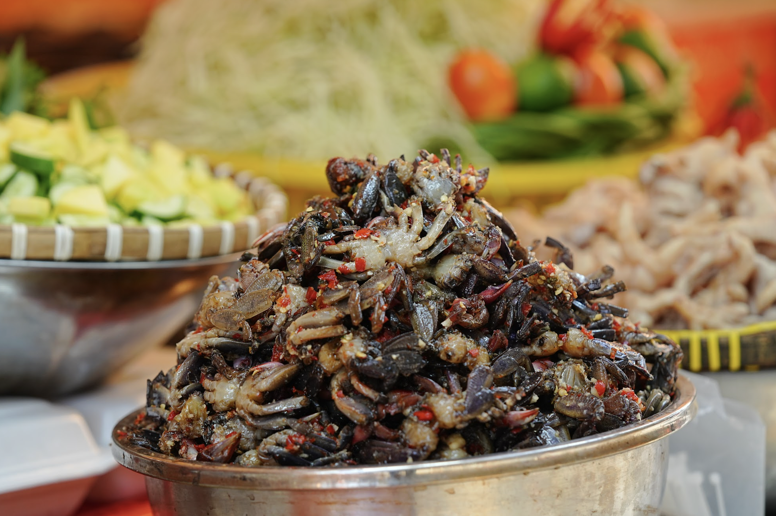 Lễ hội ẩm thực xuân ở Cần Giờ đông nghịt khách - Ảnh 2.