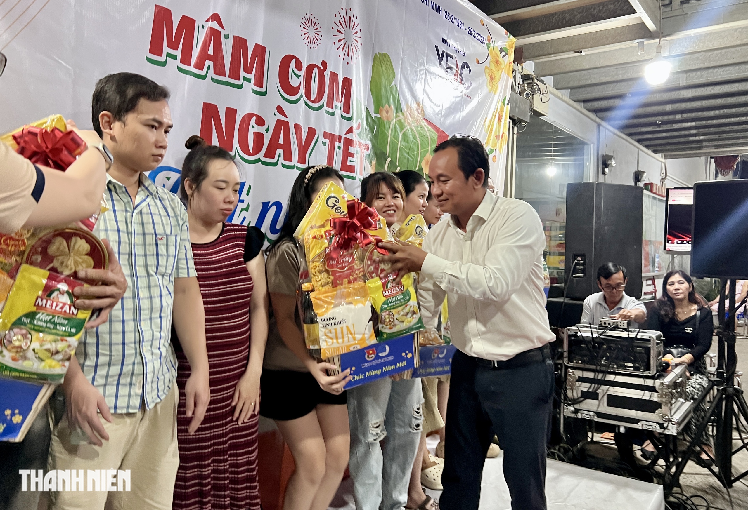 Chủ trọ chi 150 triệu đãi tất niên: Có 2 con dê, thực đơn 8 món- Ảnh 6.